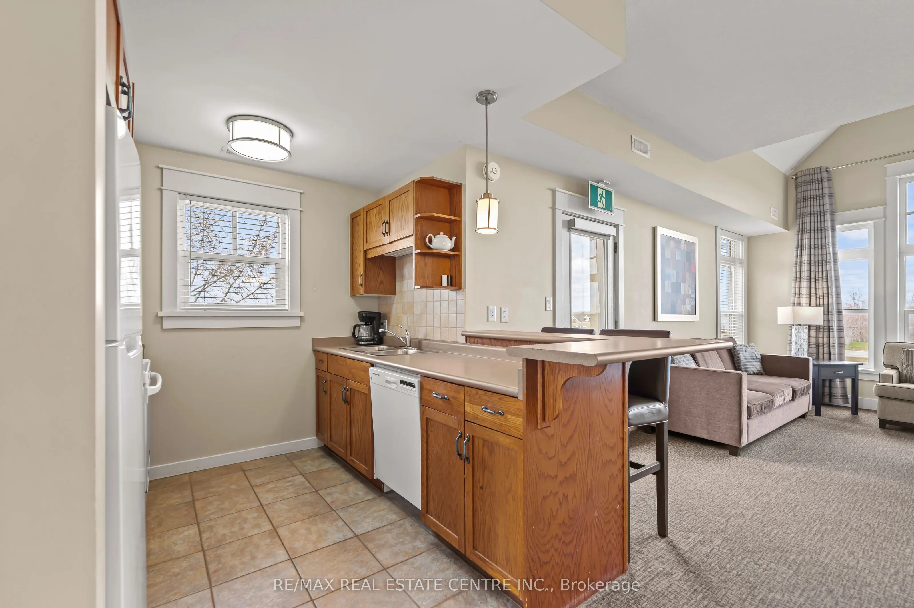 125 FAIRWAY Court, #228