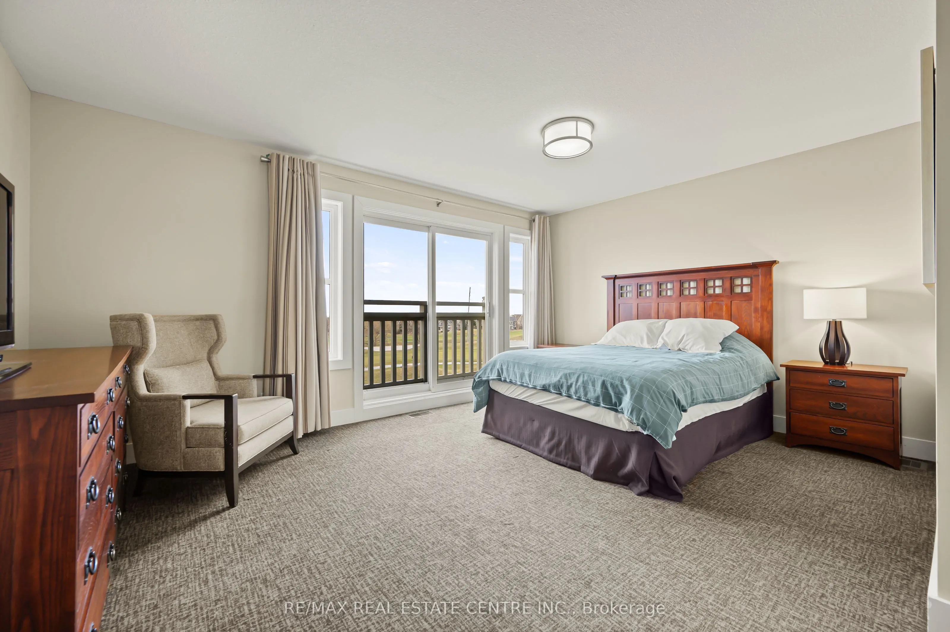 125 FAIRWAY Court, #228
