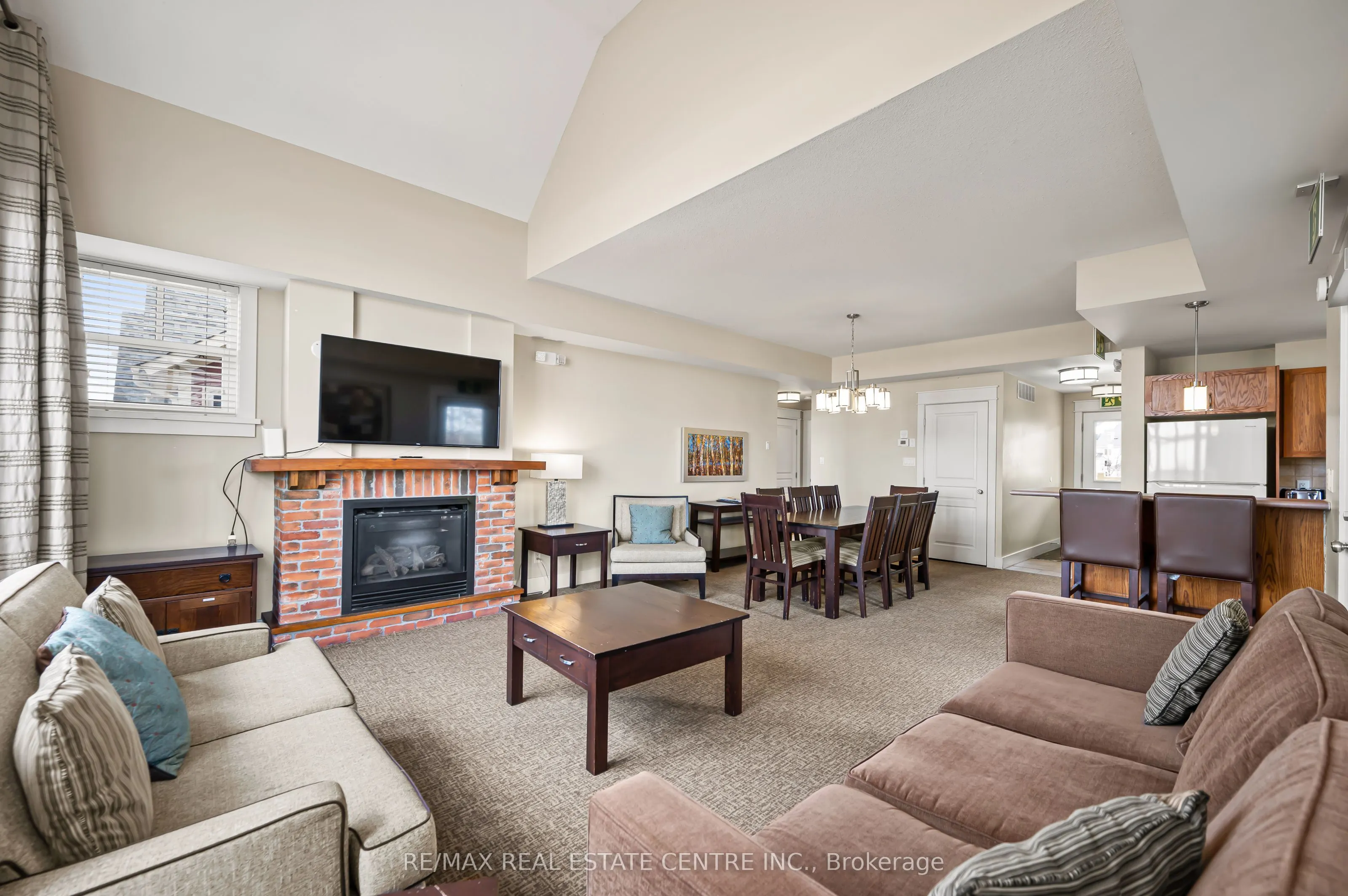 125 FAIRWAY Court, #228