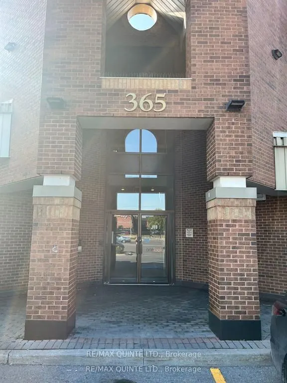 365 #210 North Front Street