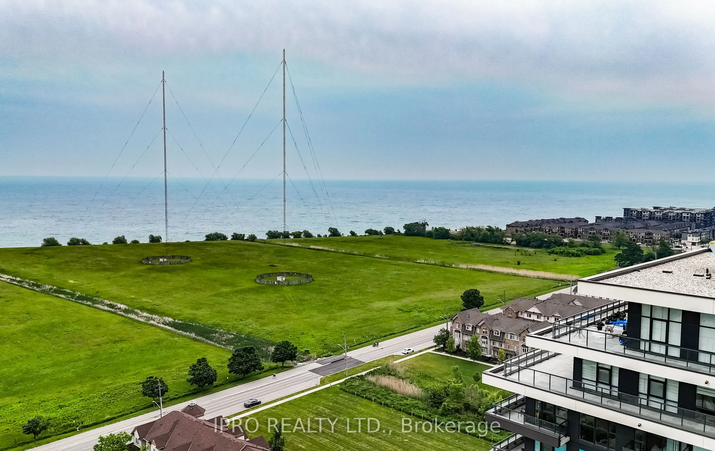 550 North Service Road, #703