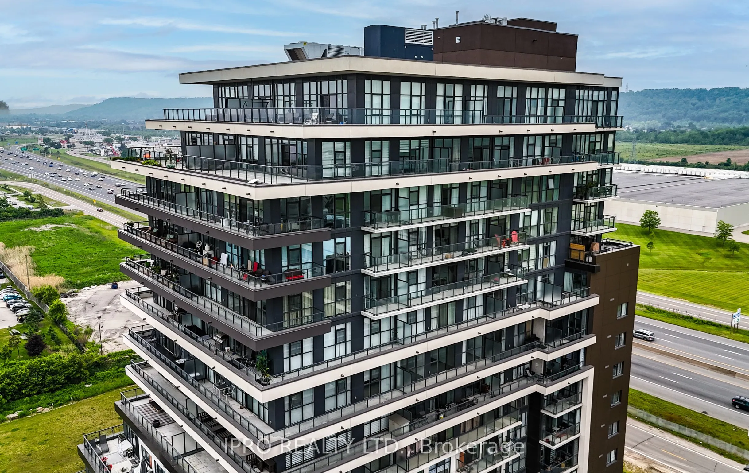 550 North Service Road, #703