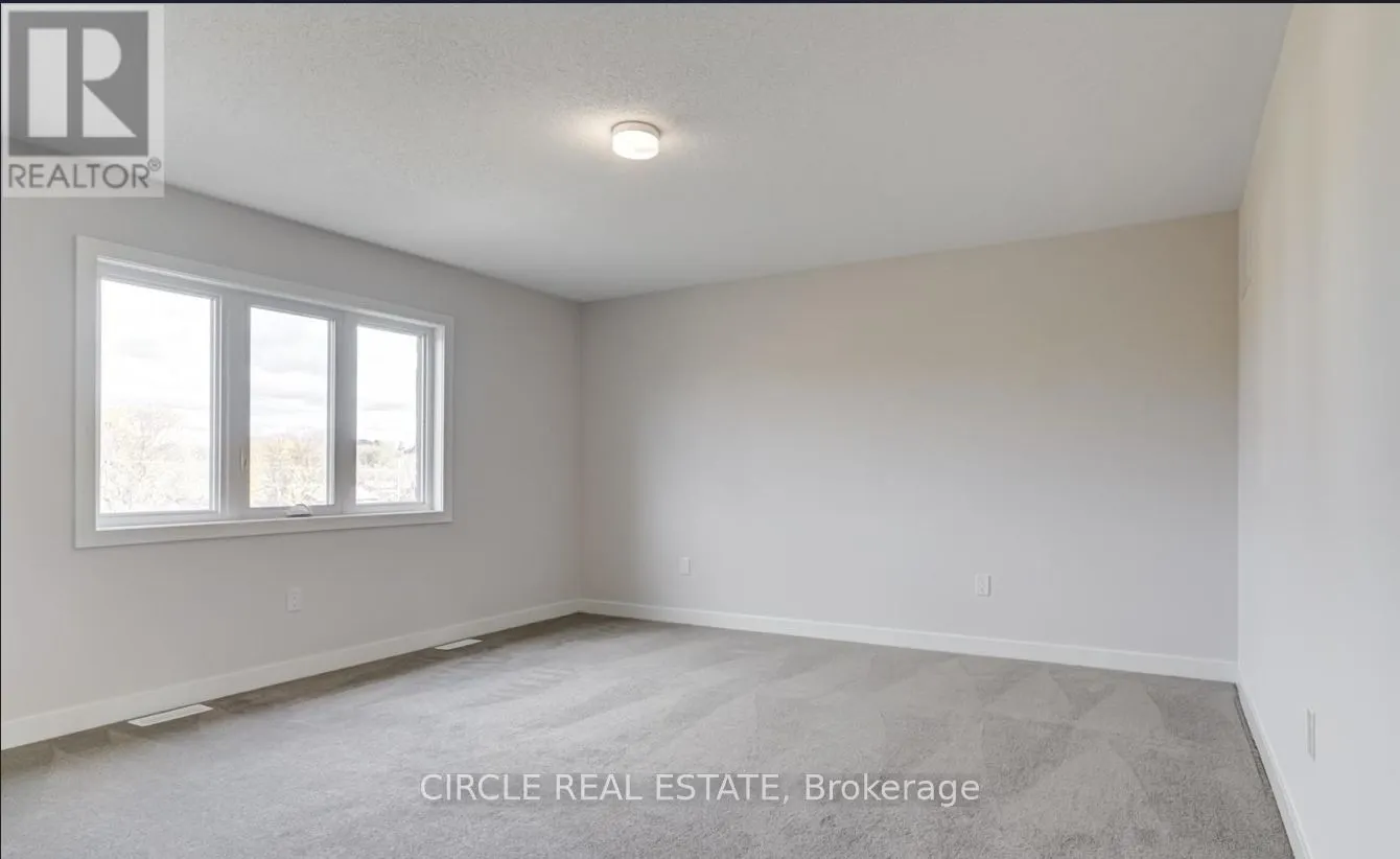 19 Tulip Crescent