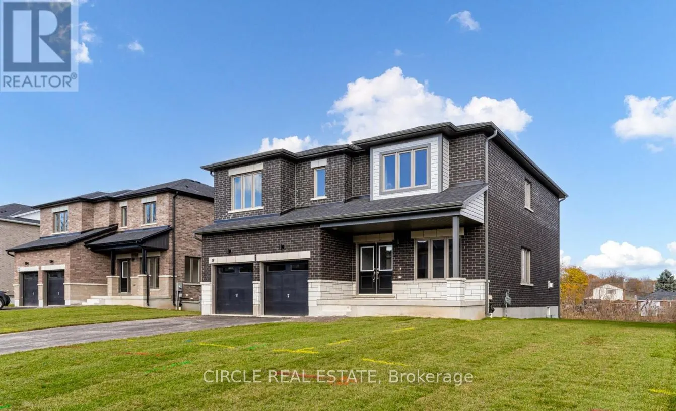 19 Tulip Crescent