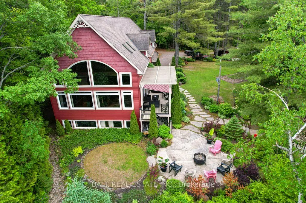 32 Shadowood Lane