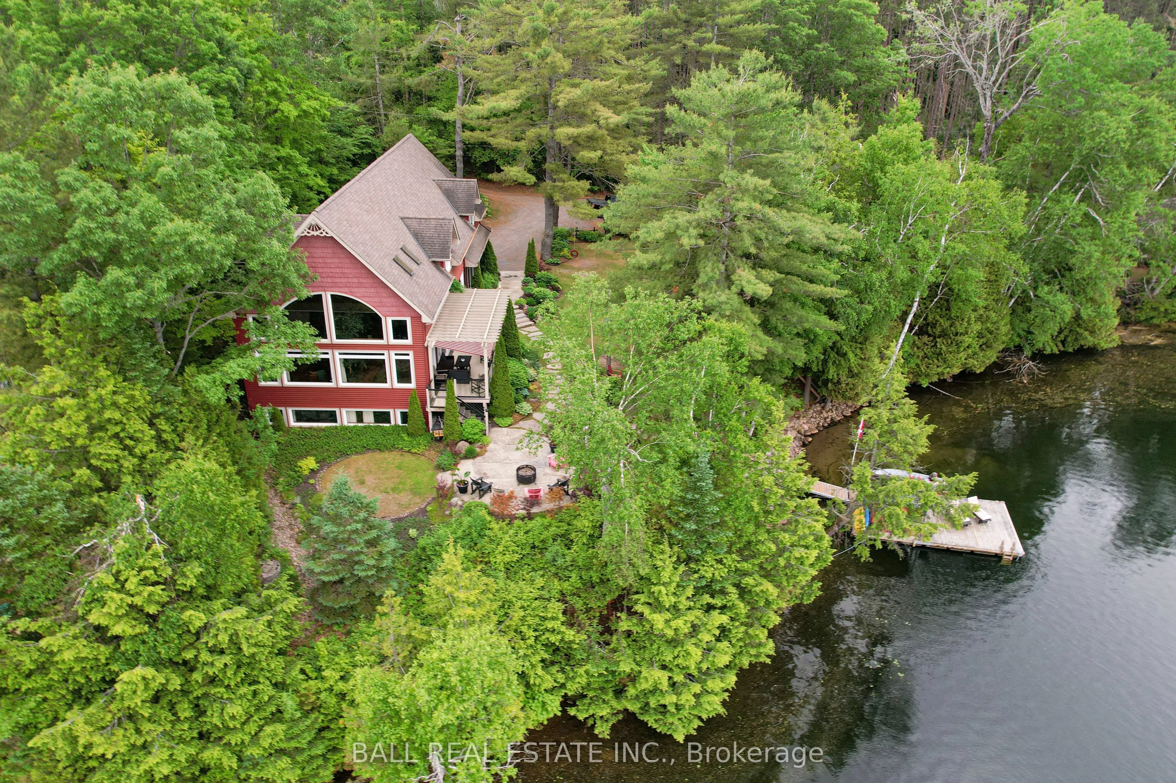 32 Shadowood Lane