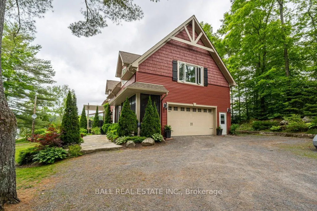 32 Shadowood Lane