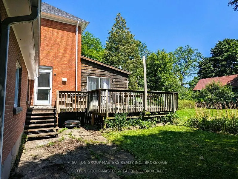279 Frontenac Street