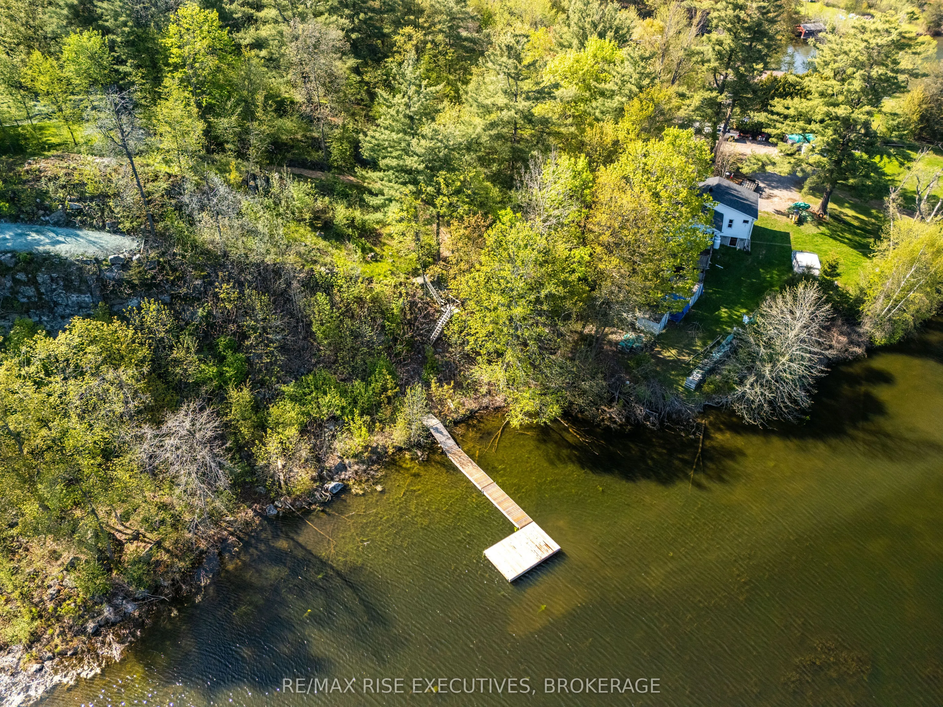 1022 Briscoe Bay Lane