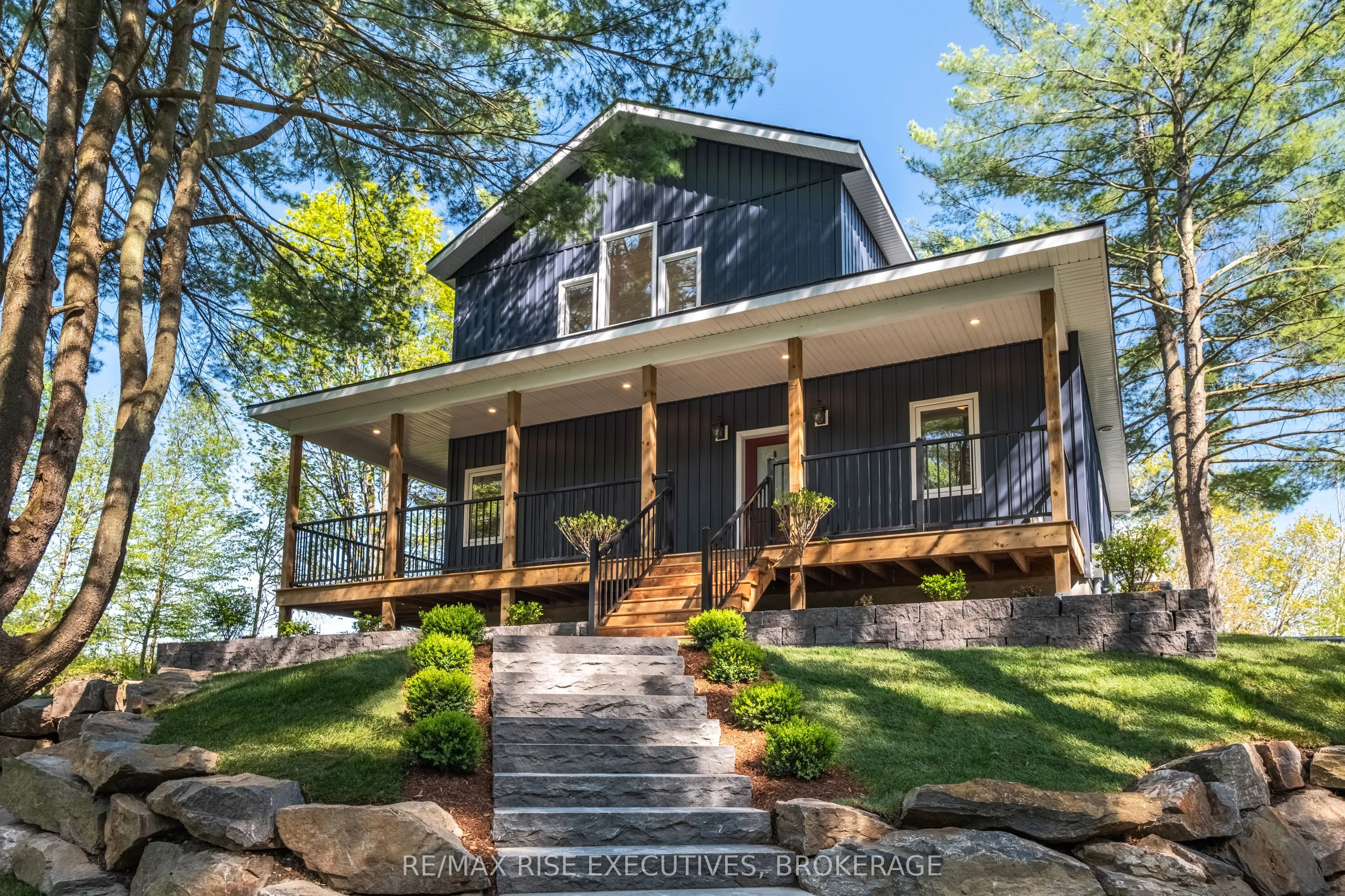 1022 Briscoe Bay Lane