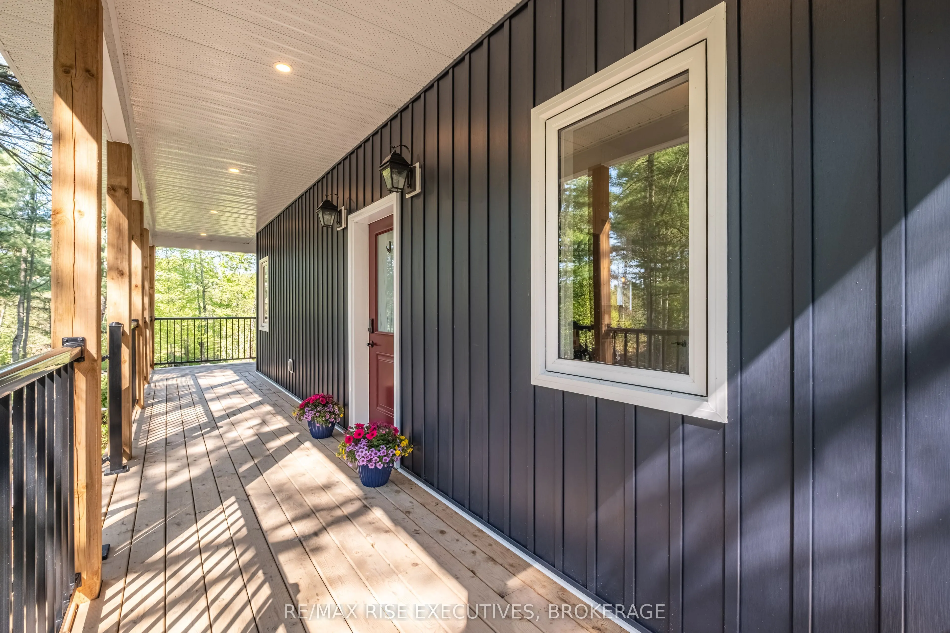 1022 Briscoe Bay Lane