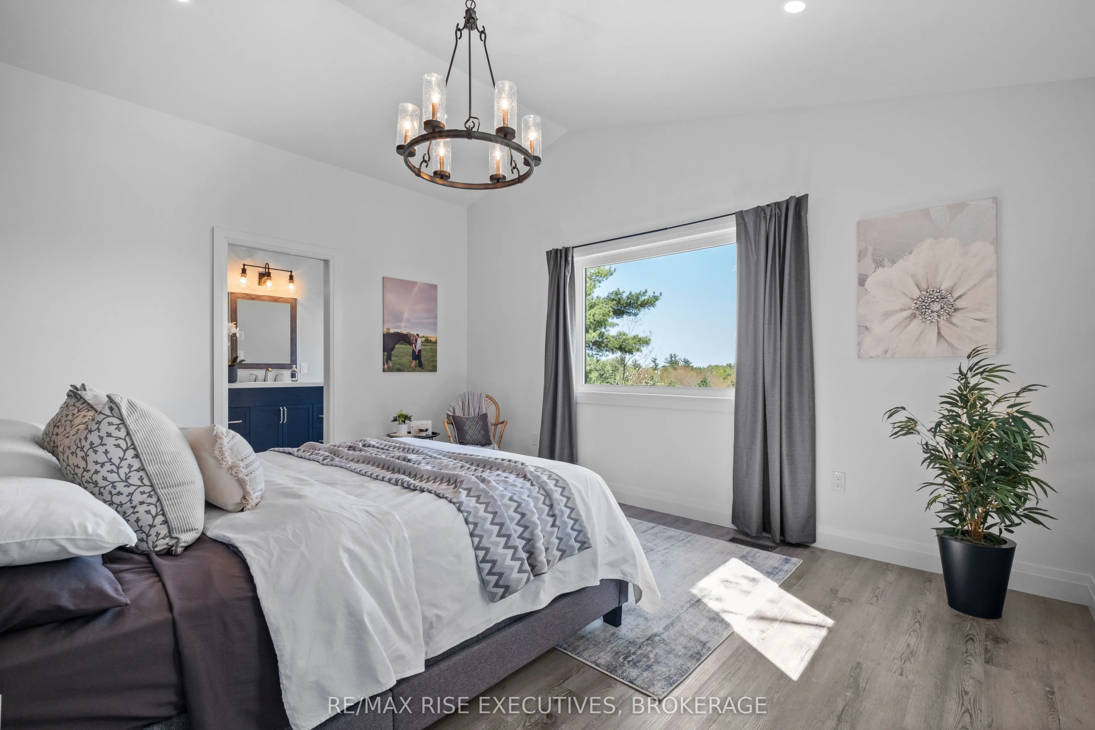 1022 Briscoe Bay Lane