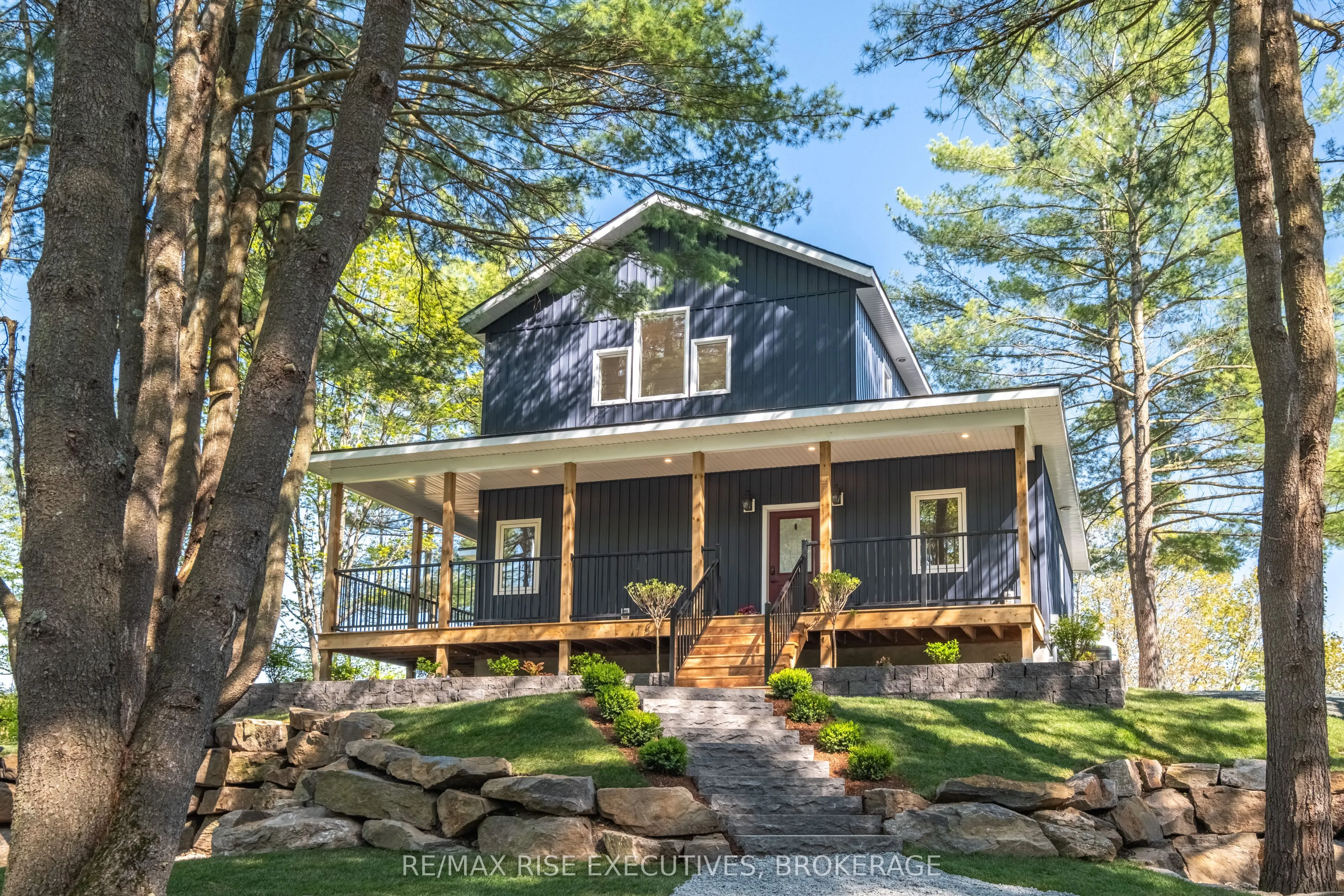 1022 Briscoe Bay Lane