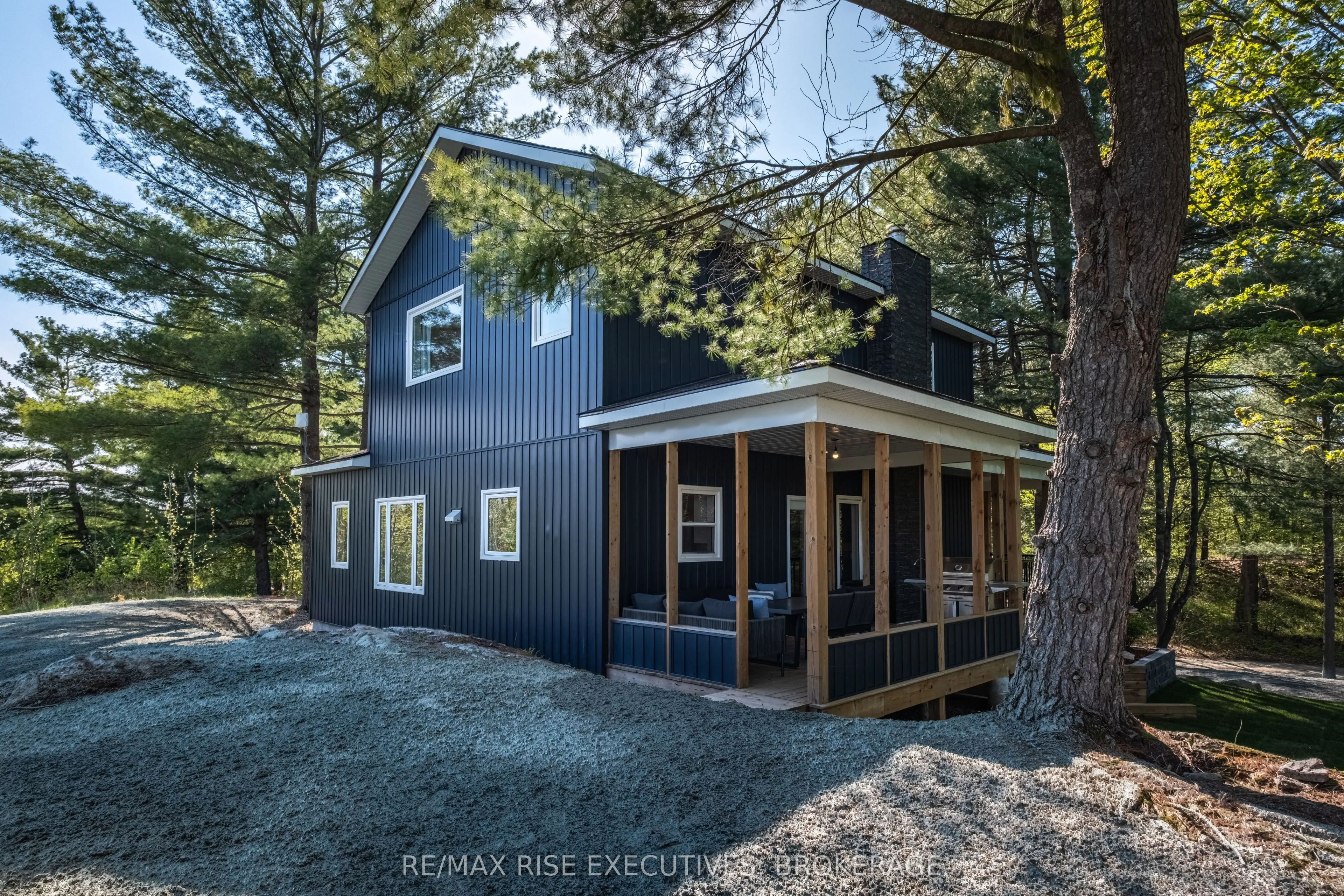 1022 Briscoe Bay Lane