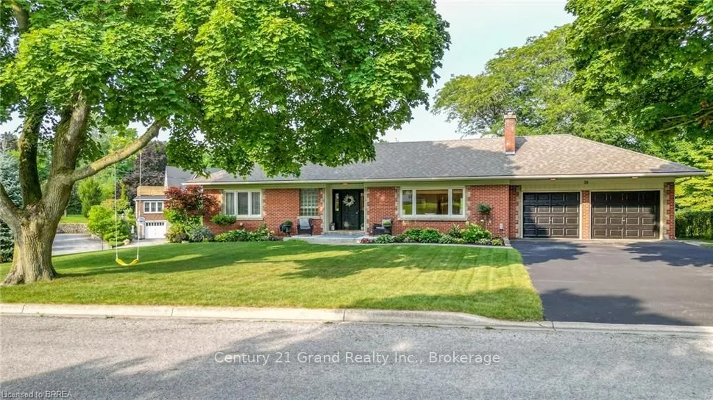 26 Simcoe Boulevard