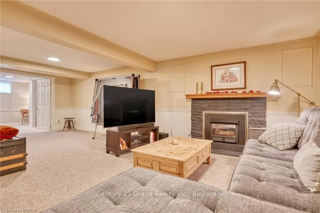 26 Simcoe Boulevard