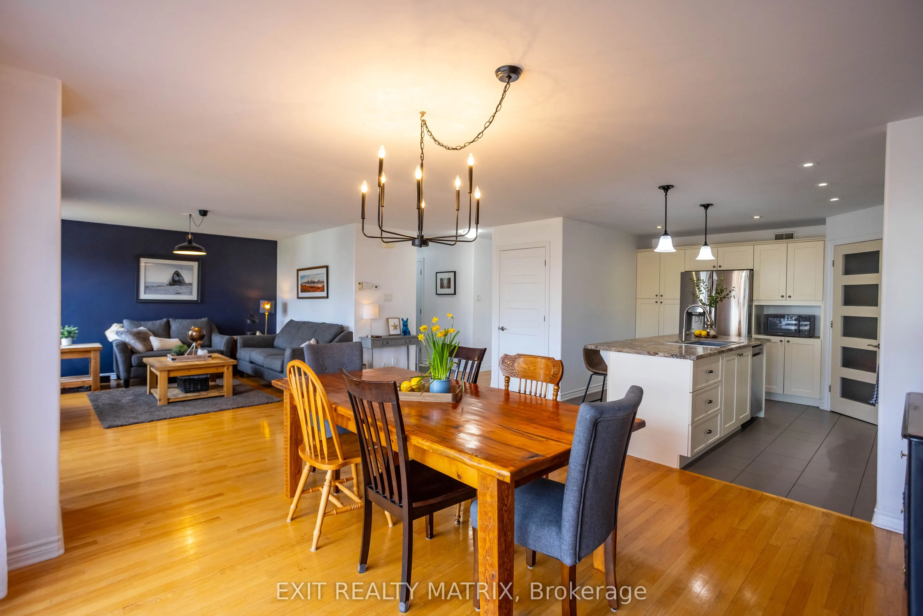228 Olde Towne Avenue