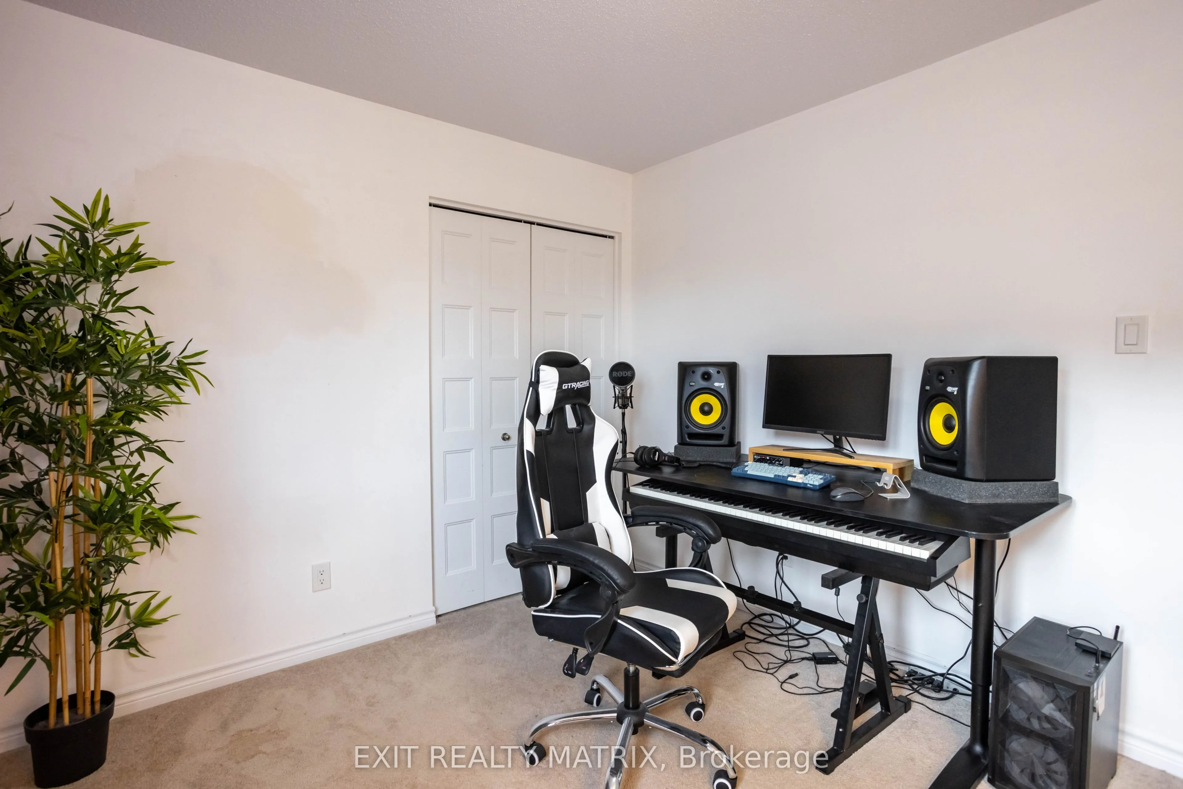 228 Olde Towne Avenue