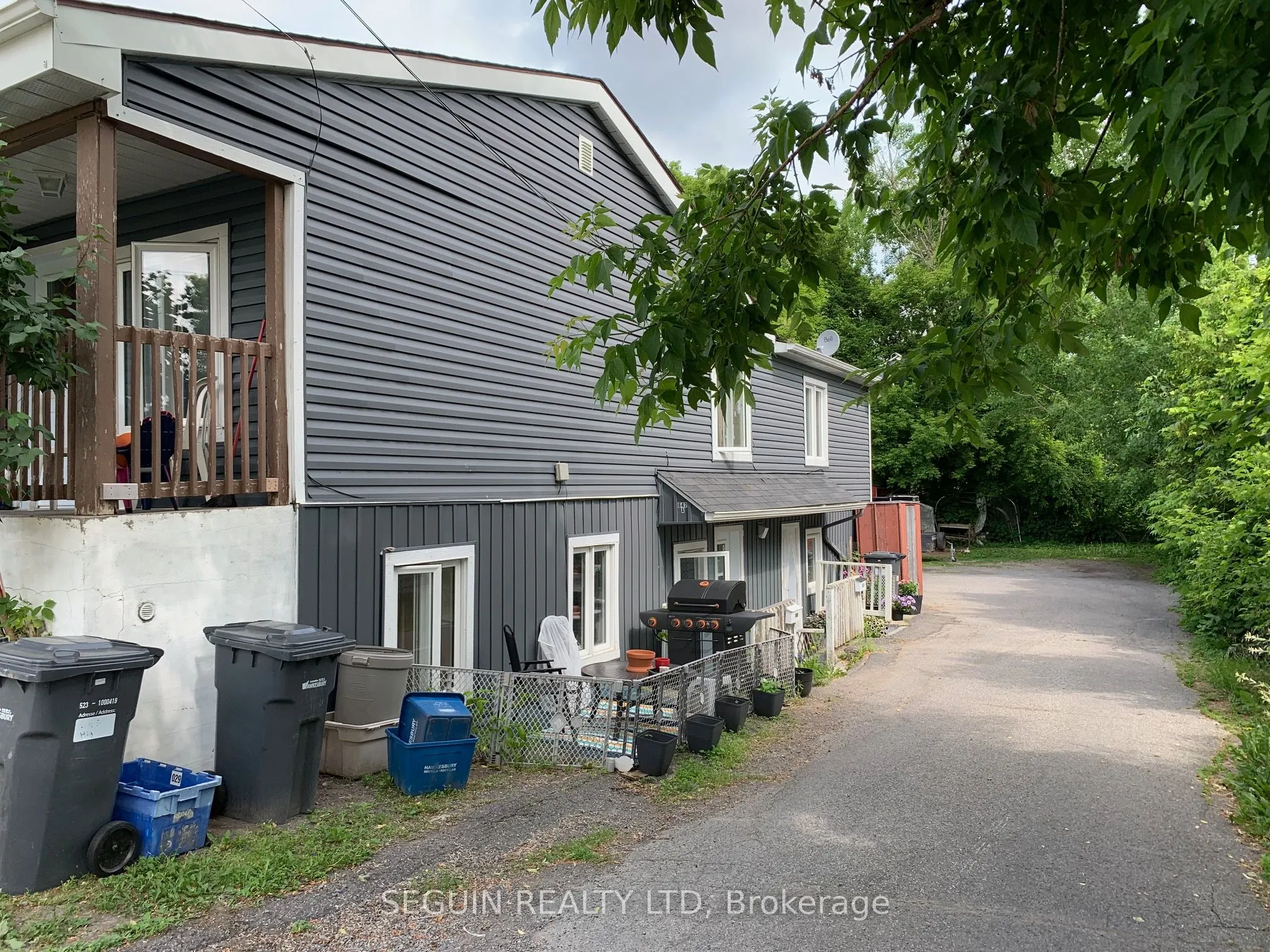 645-647A-647B Higginson Street