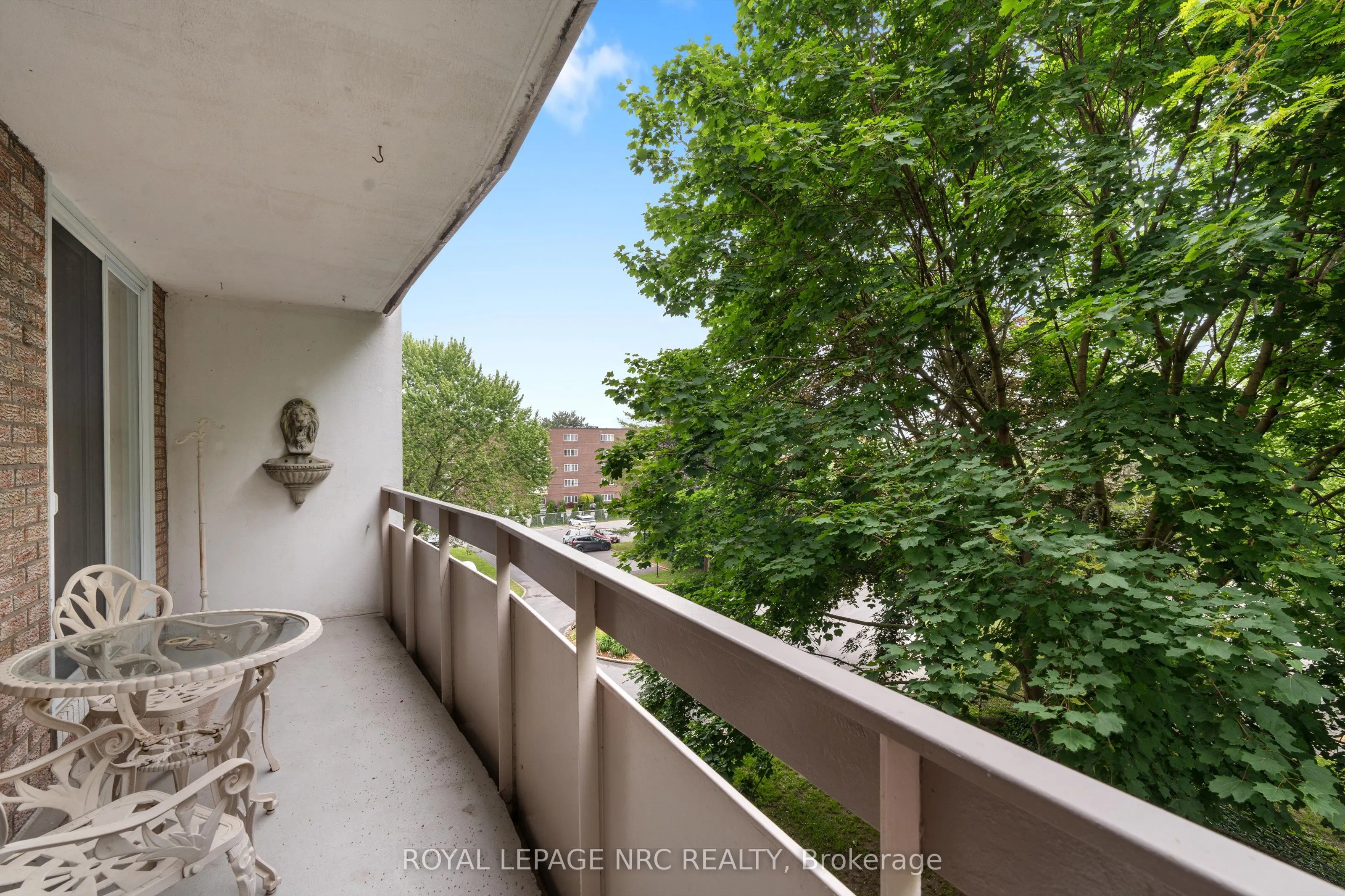 365 Geneva Street, #401