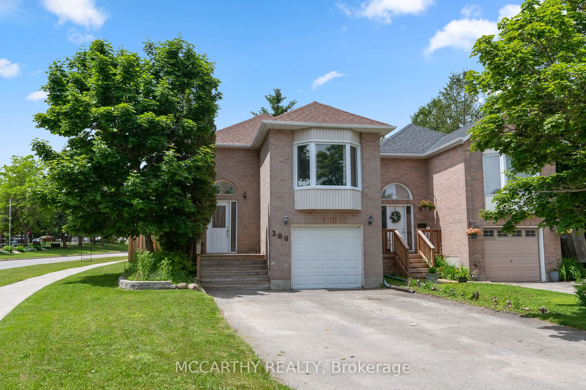 300 Shelburne Place