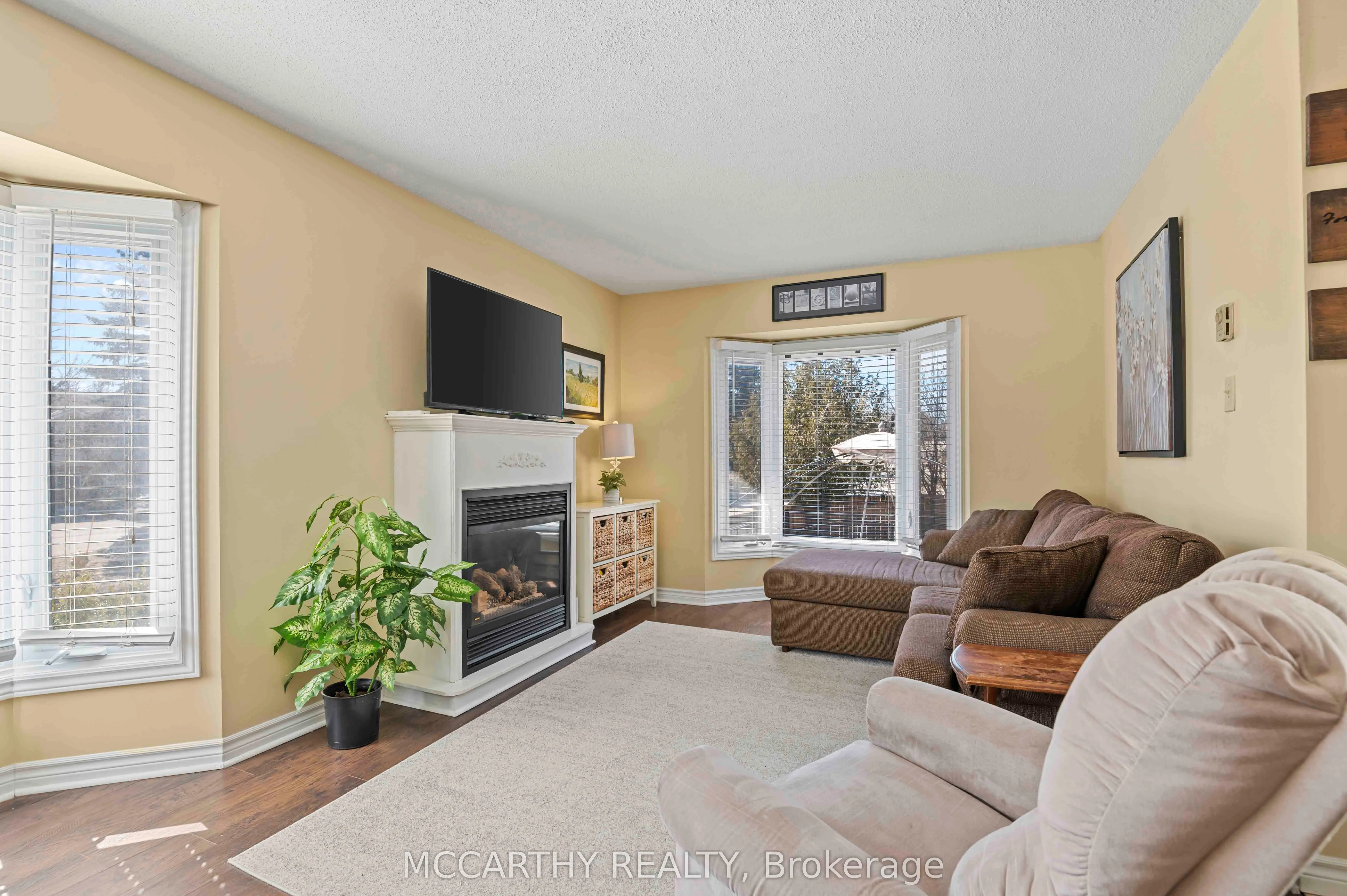 300 Shelburne Place