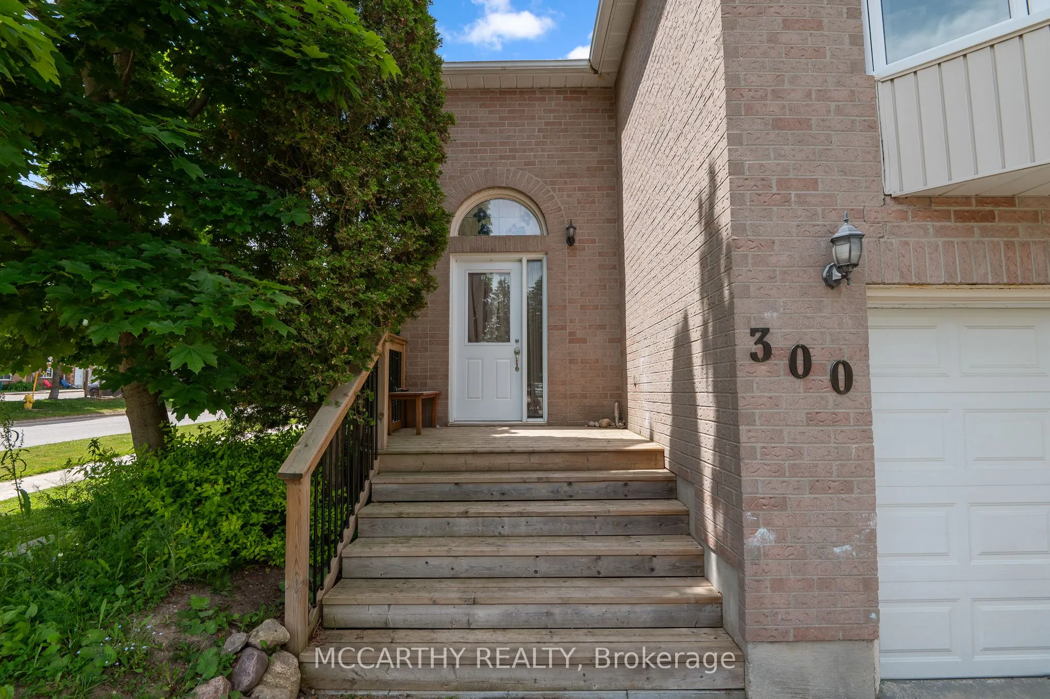 300 Shelburne Place