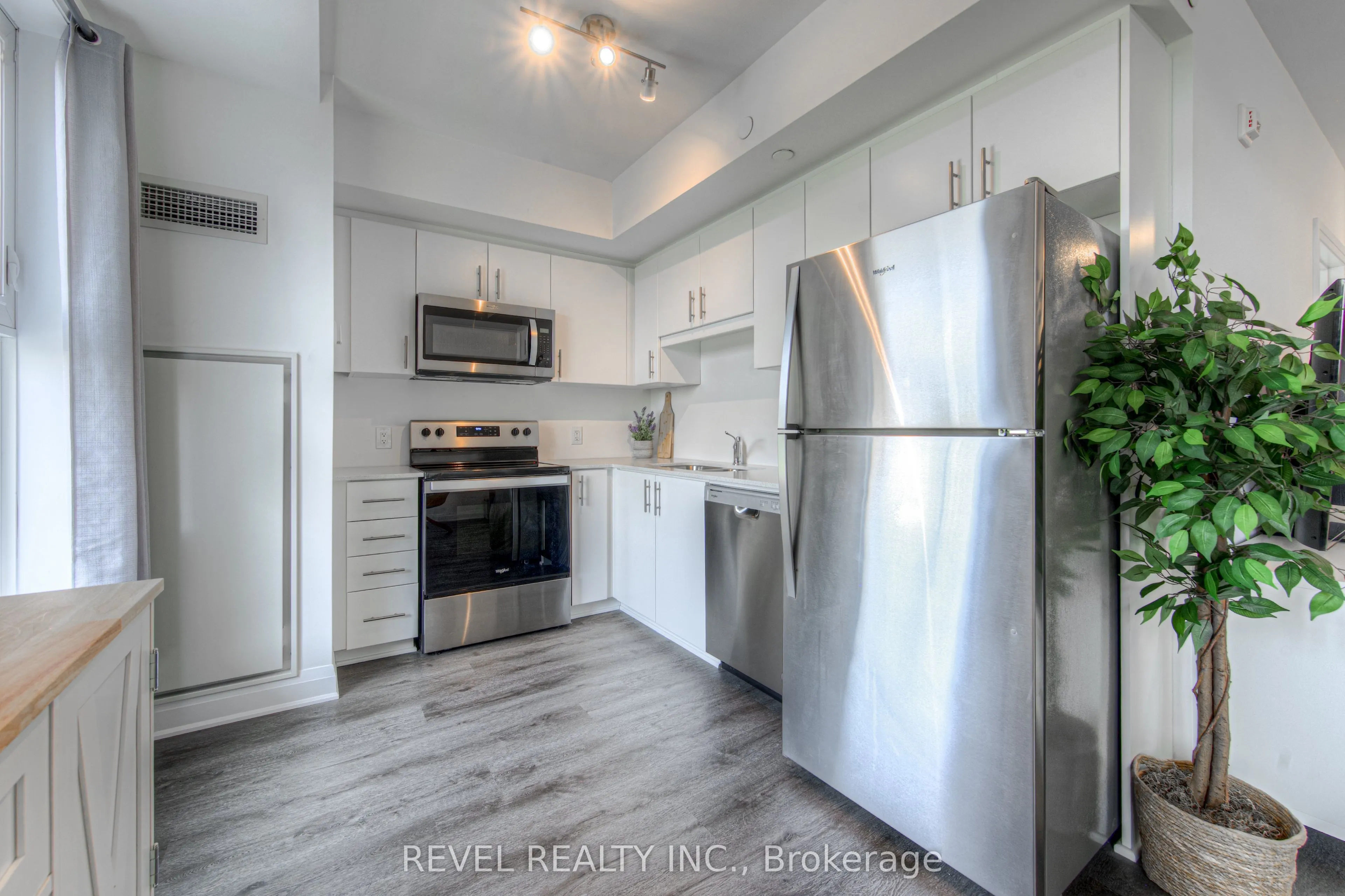 1936 Rymal Road E, #204