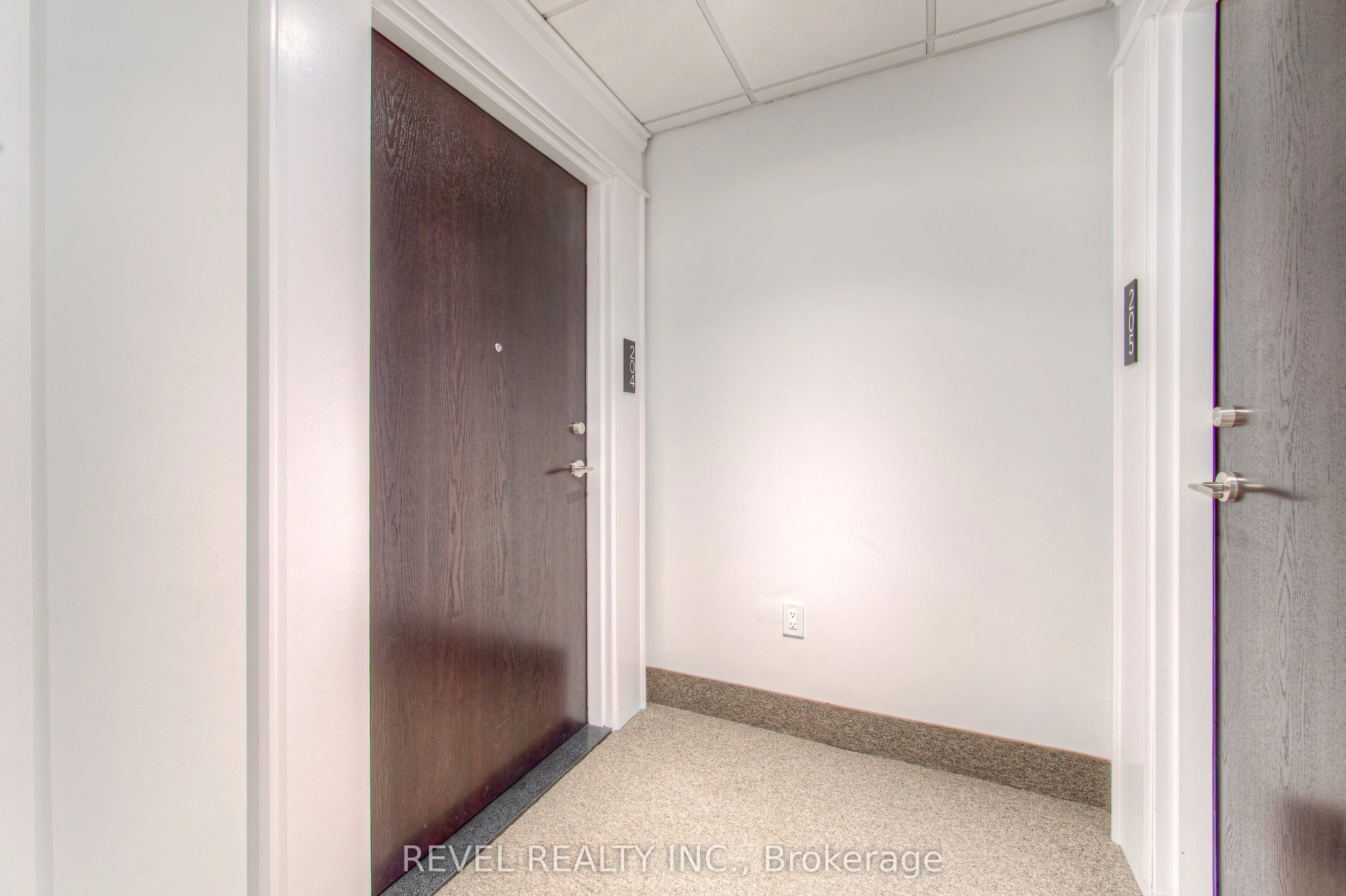 1936 Rymal Road E, #204