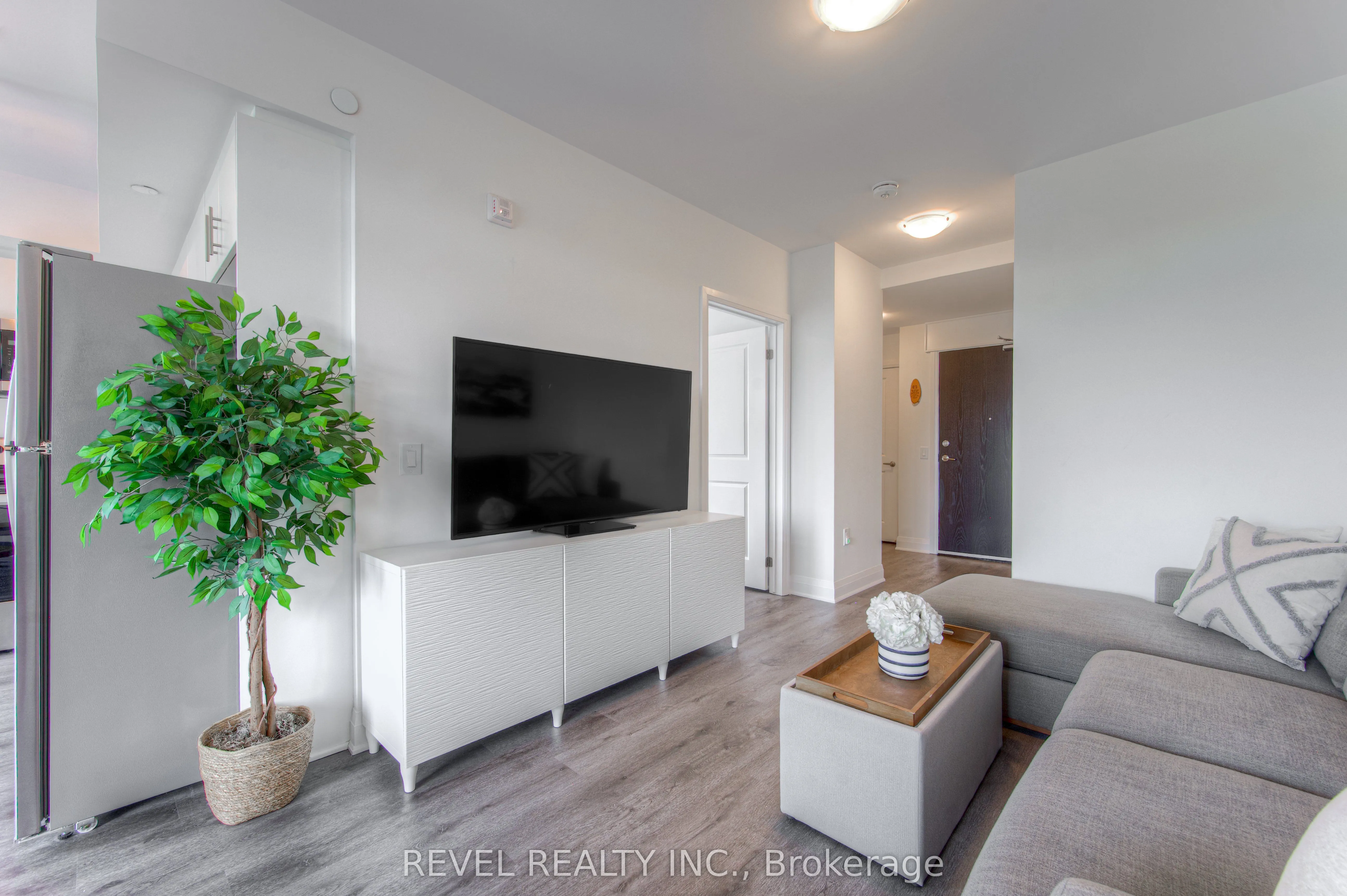 1936 Rymal Road E, #204