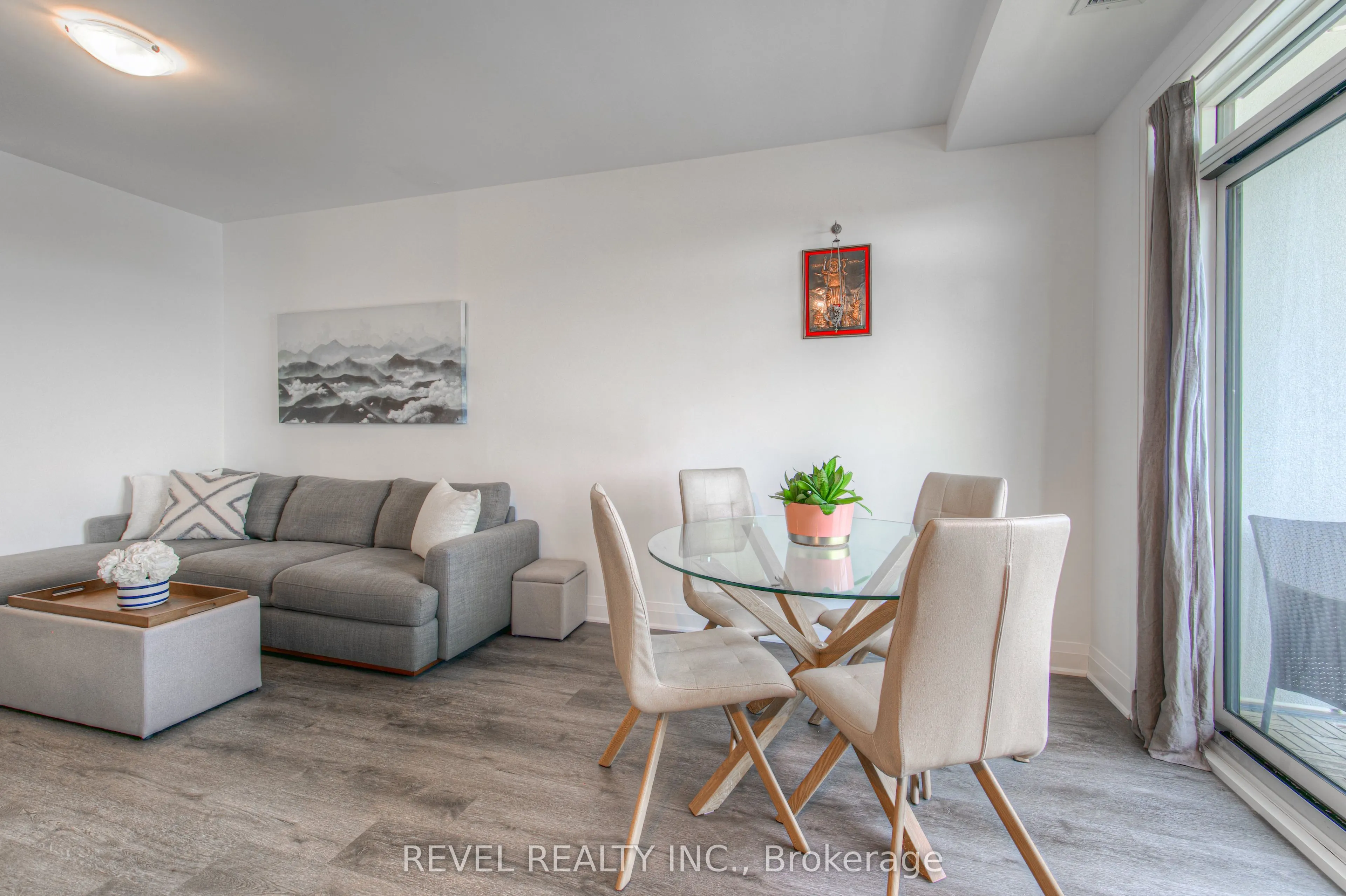 1936 Rymal Road E, #204