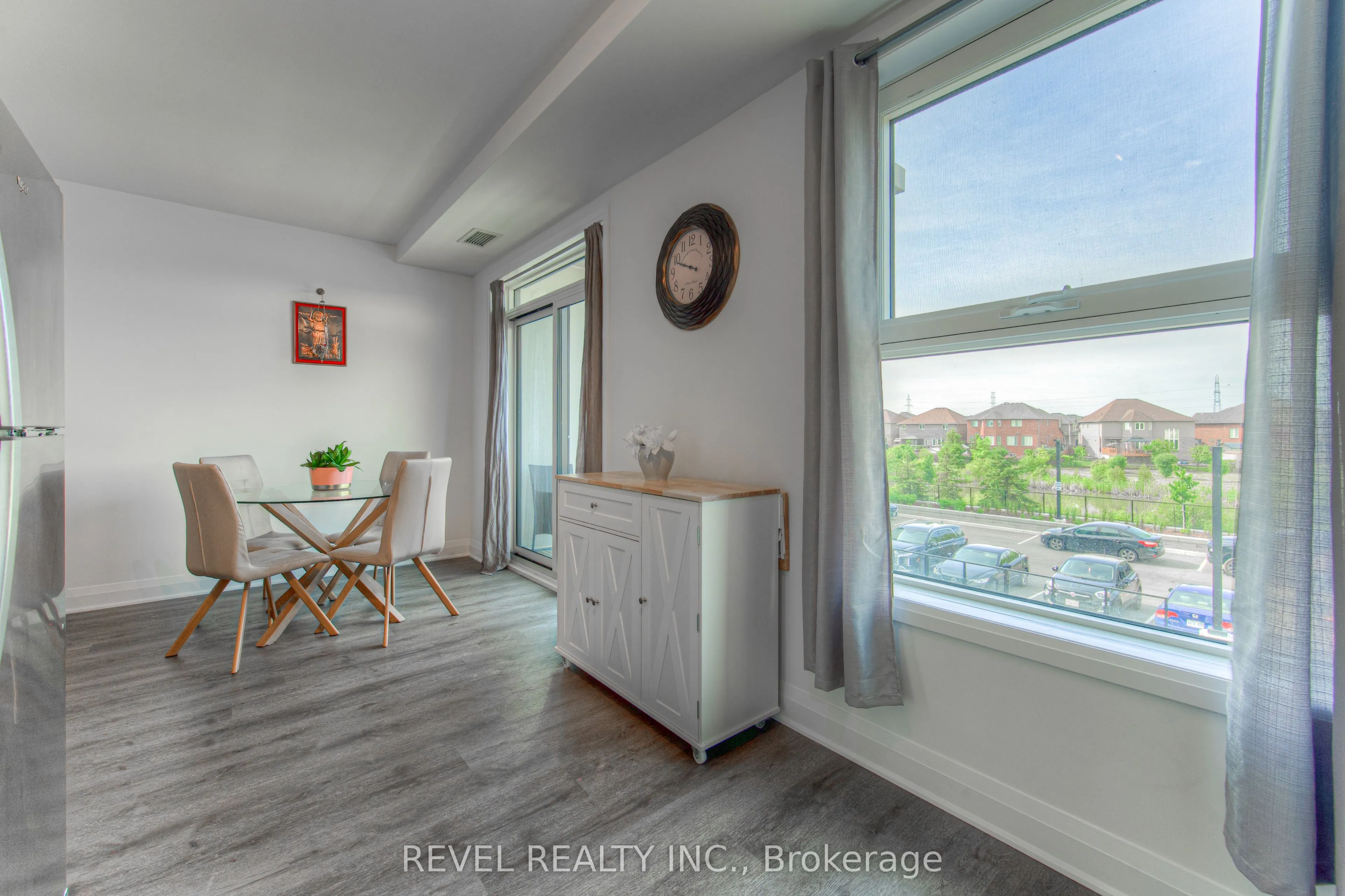1936 Rymal Road E, #204