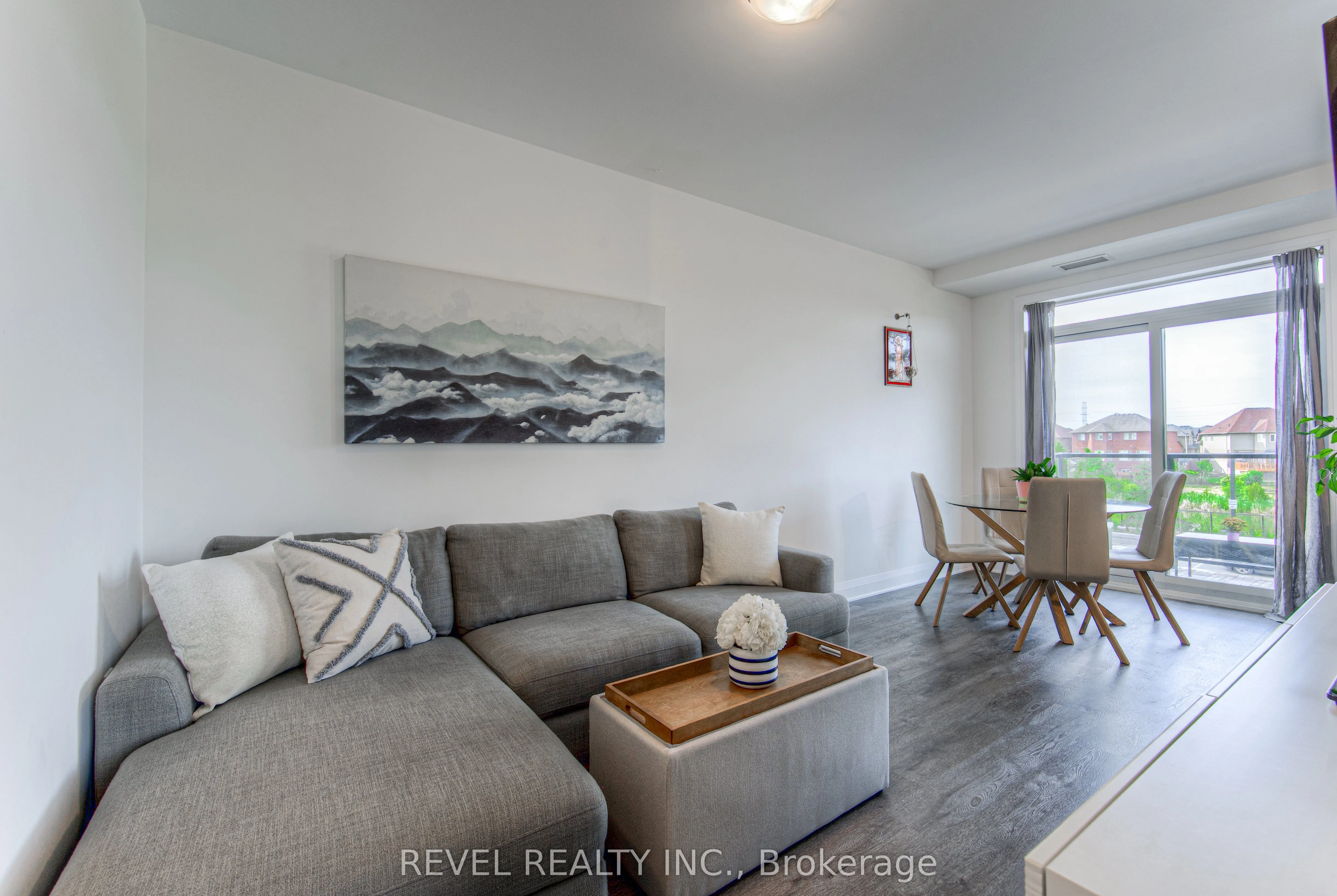 1936 Rymal Road E, #204