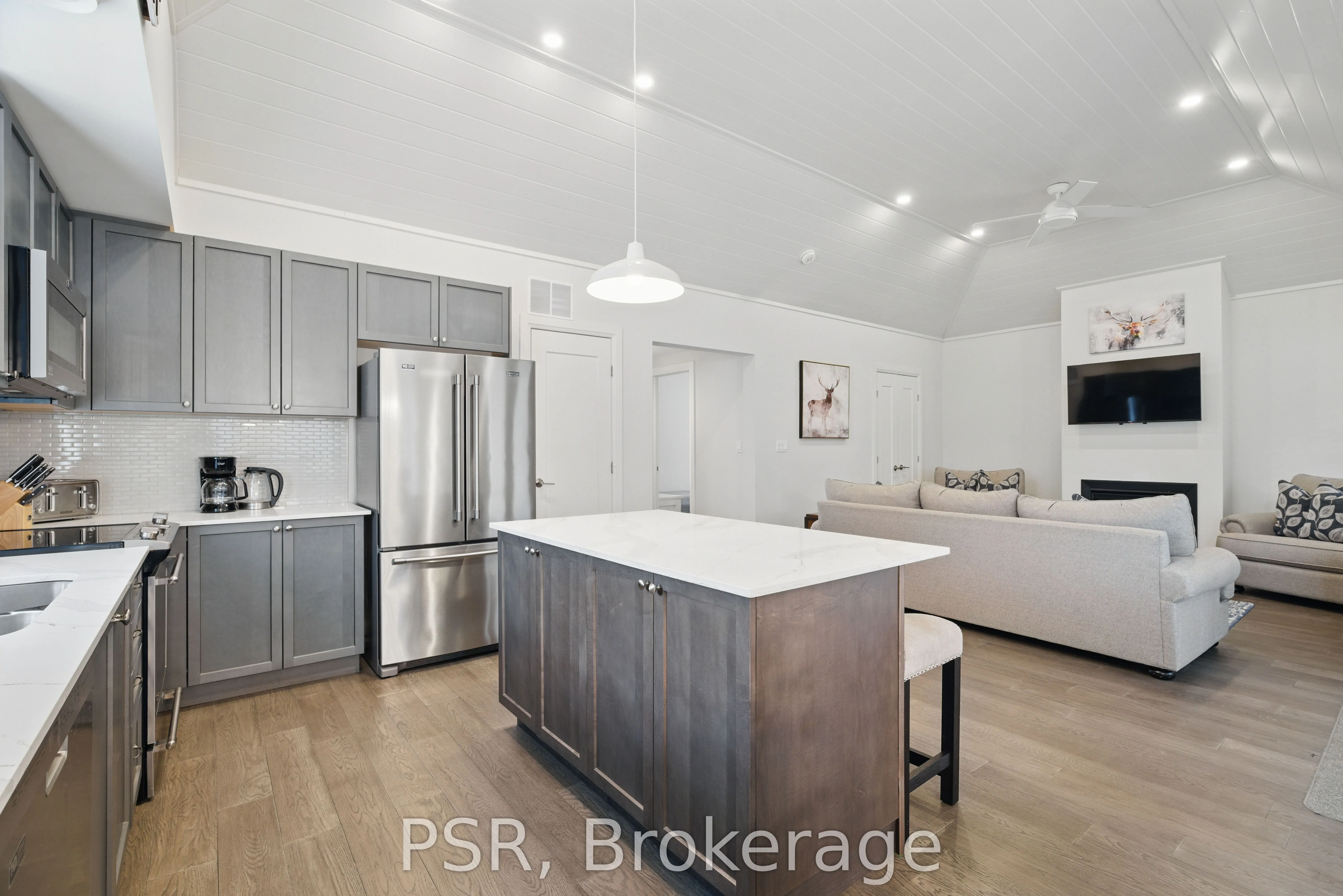 2054 Peninsula Road, #15