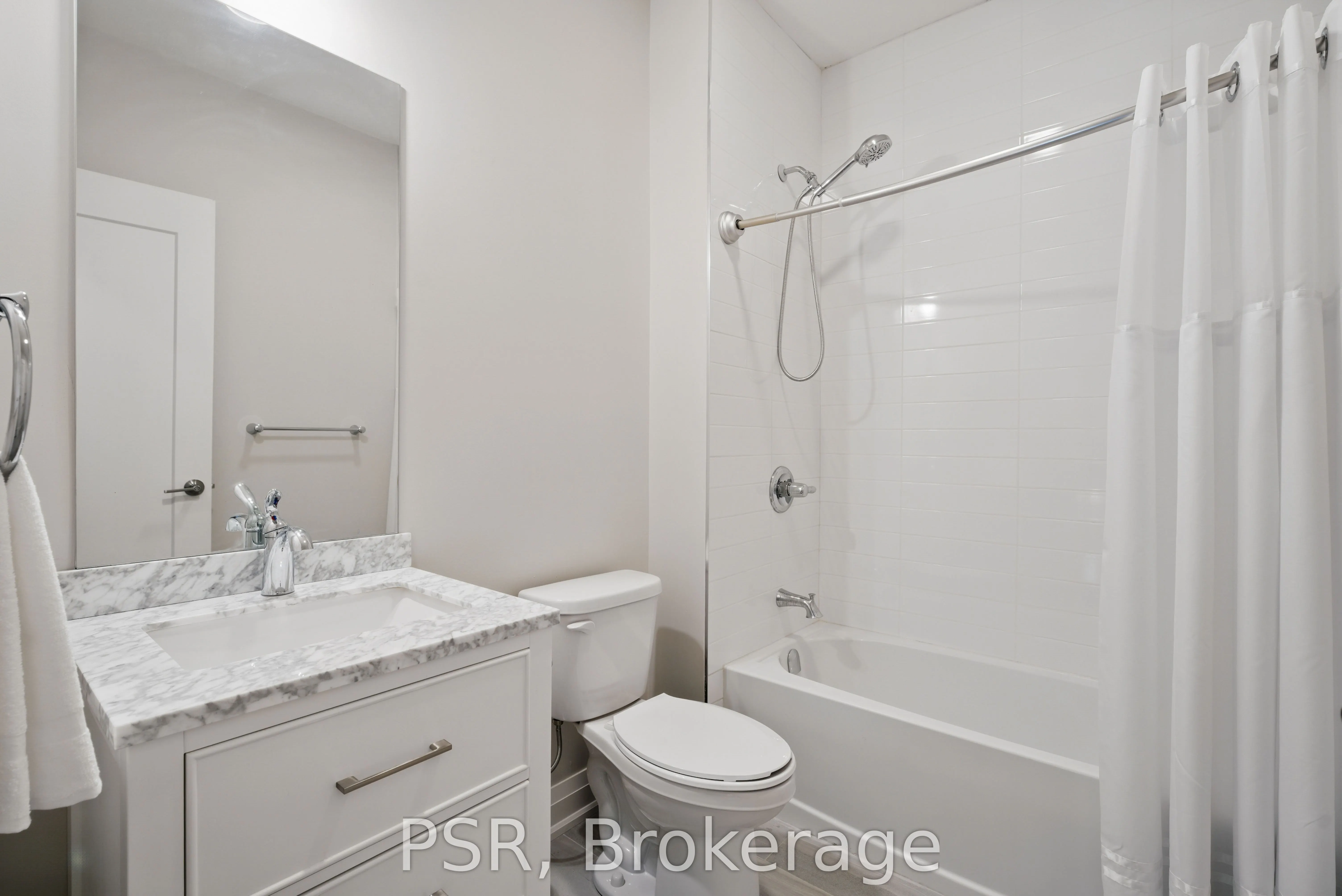 2054 Peninsula Road, #15