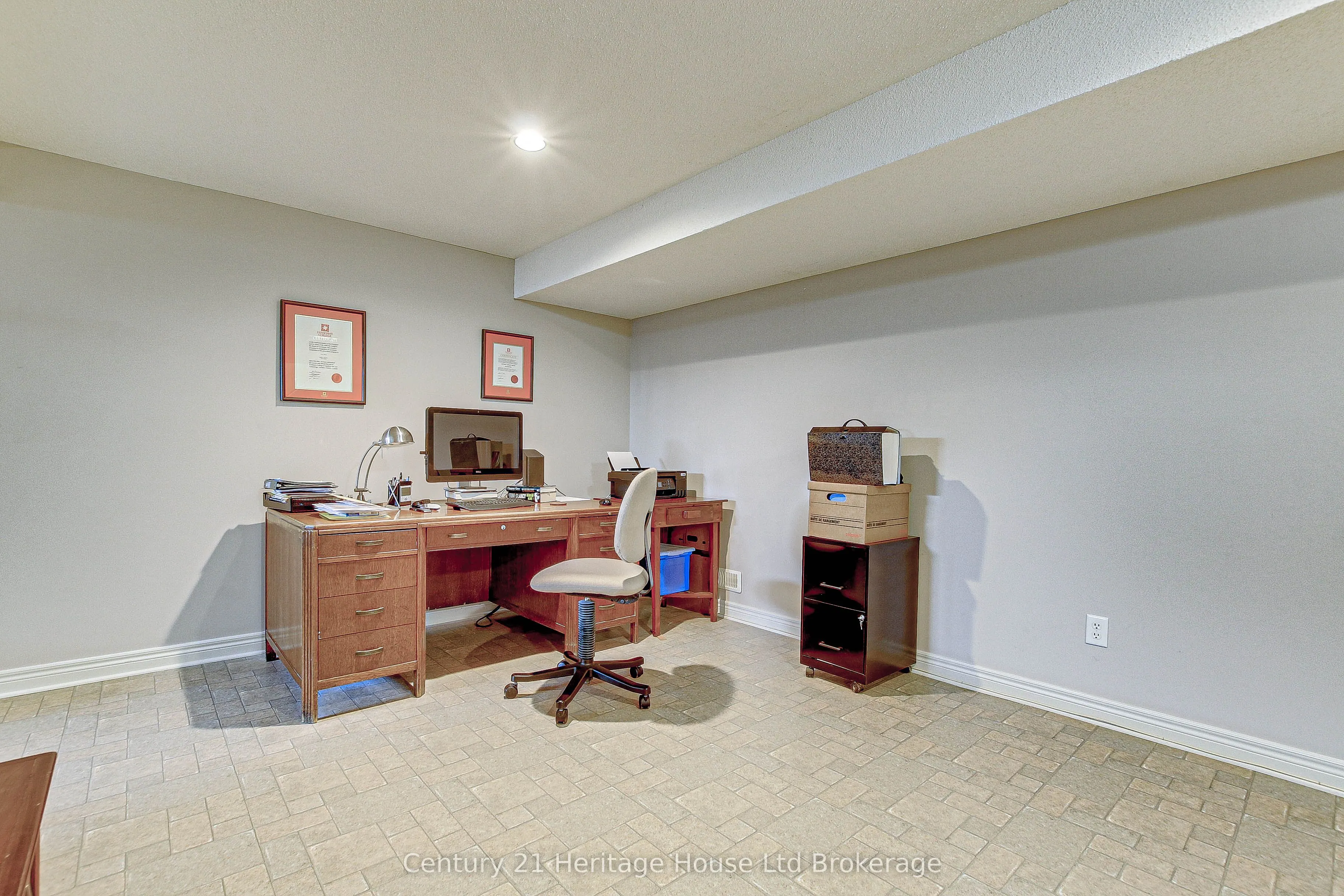 87 Donker Drive, #24