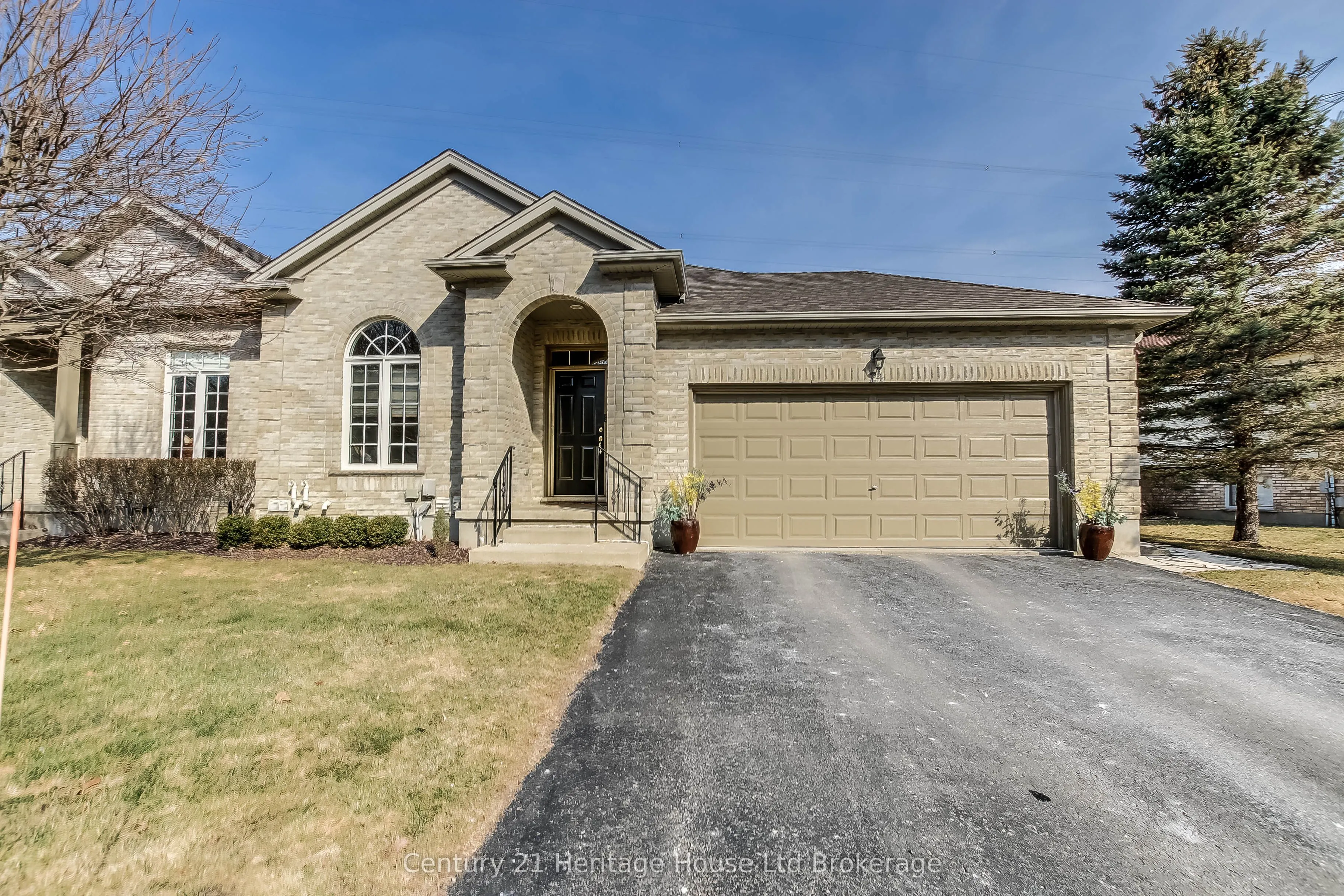 87 Donker Drive, #24