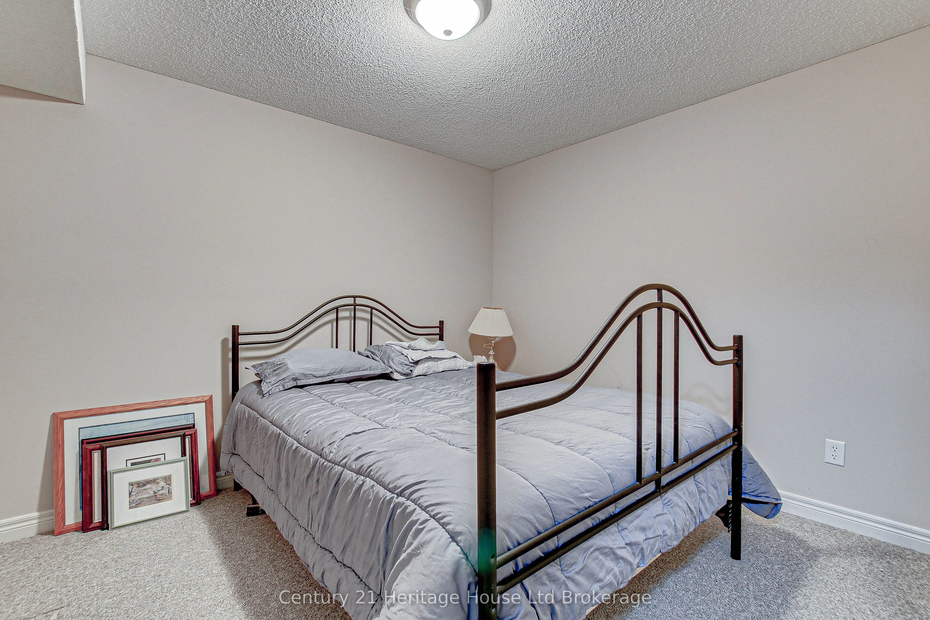 87 Donker Drive, #24