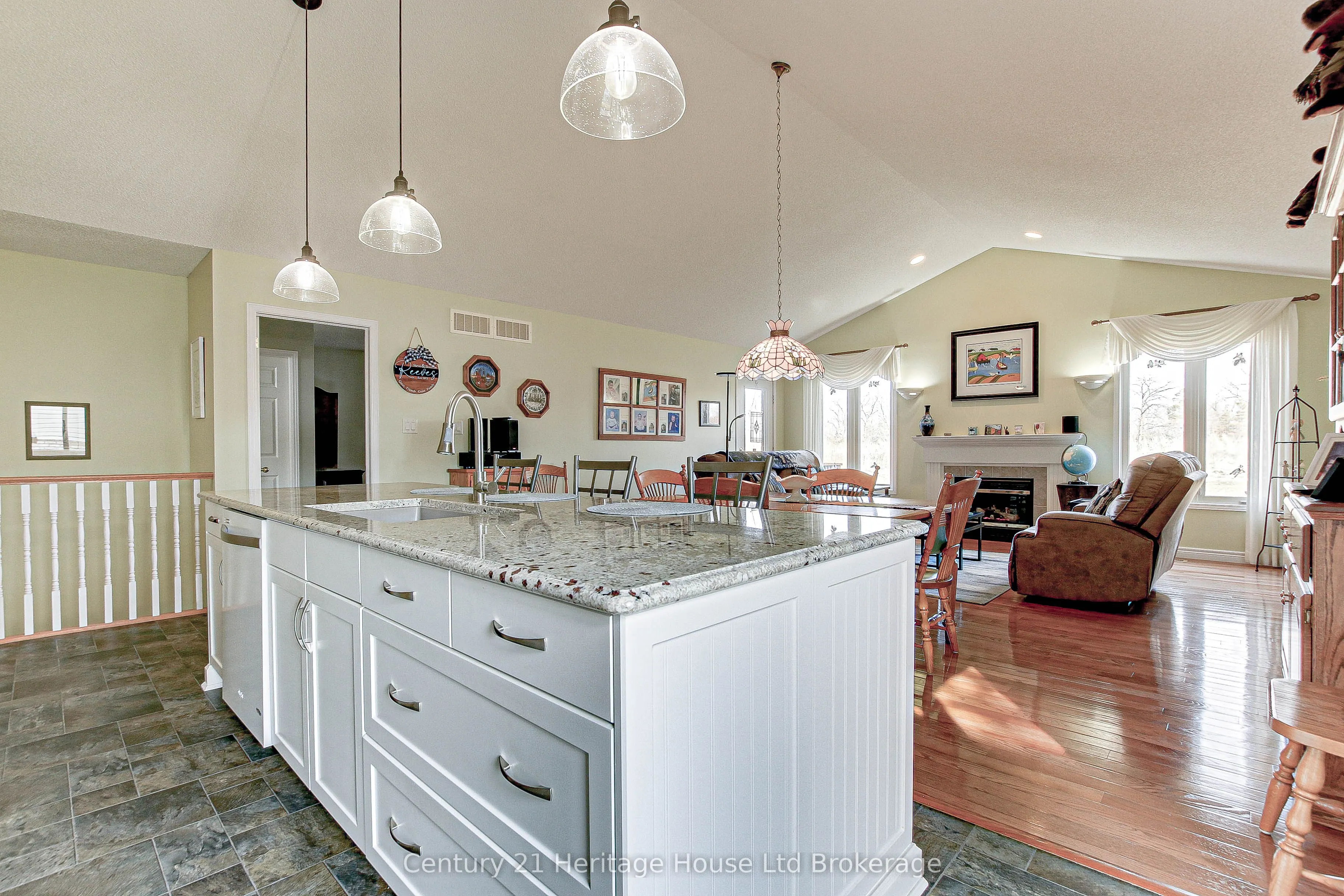 87 Donker Drive, #24