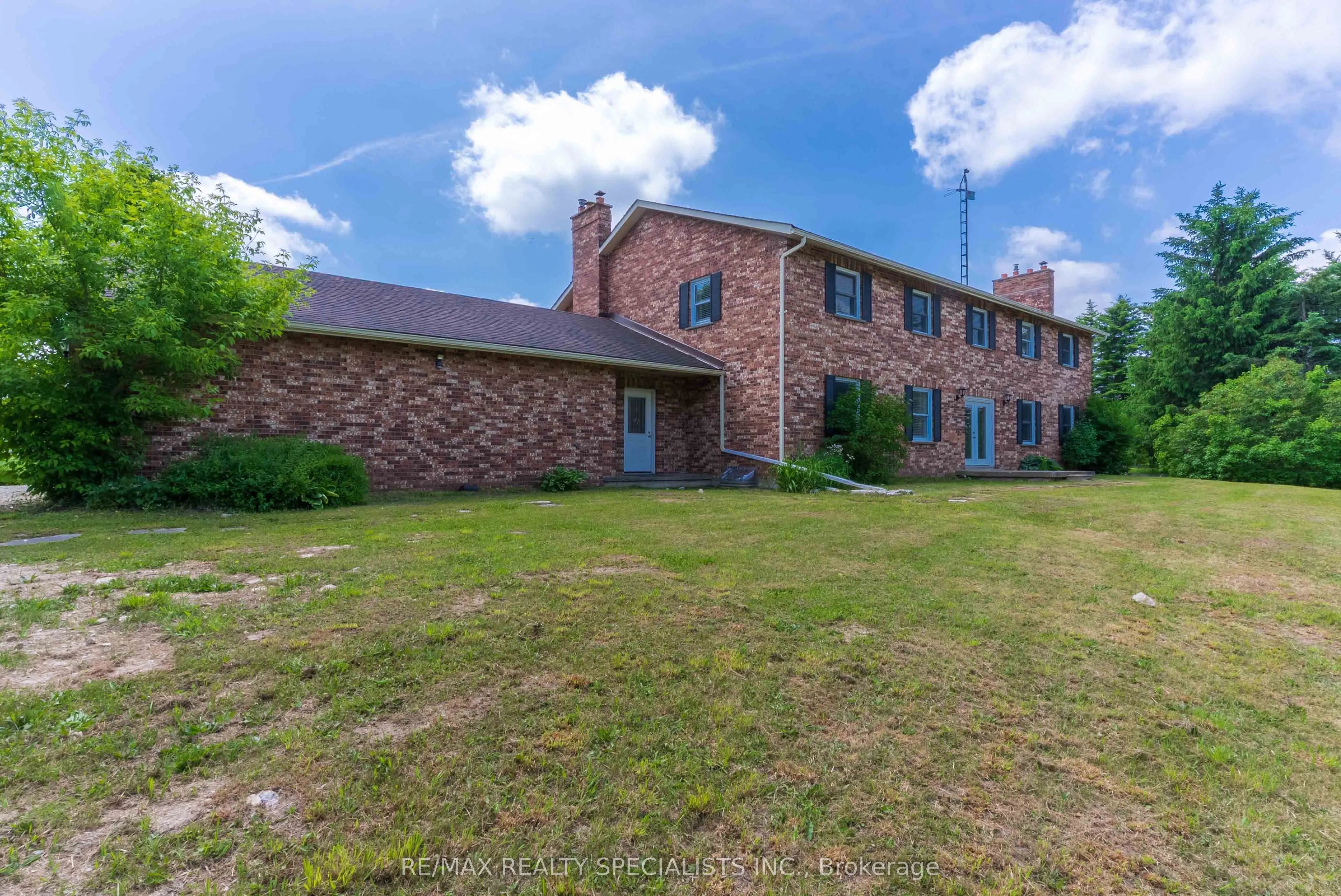 427194 25th Side Road