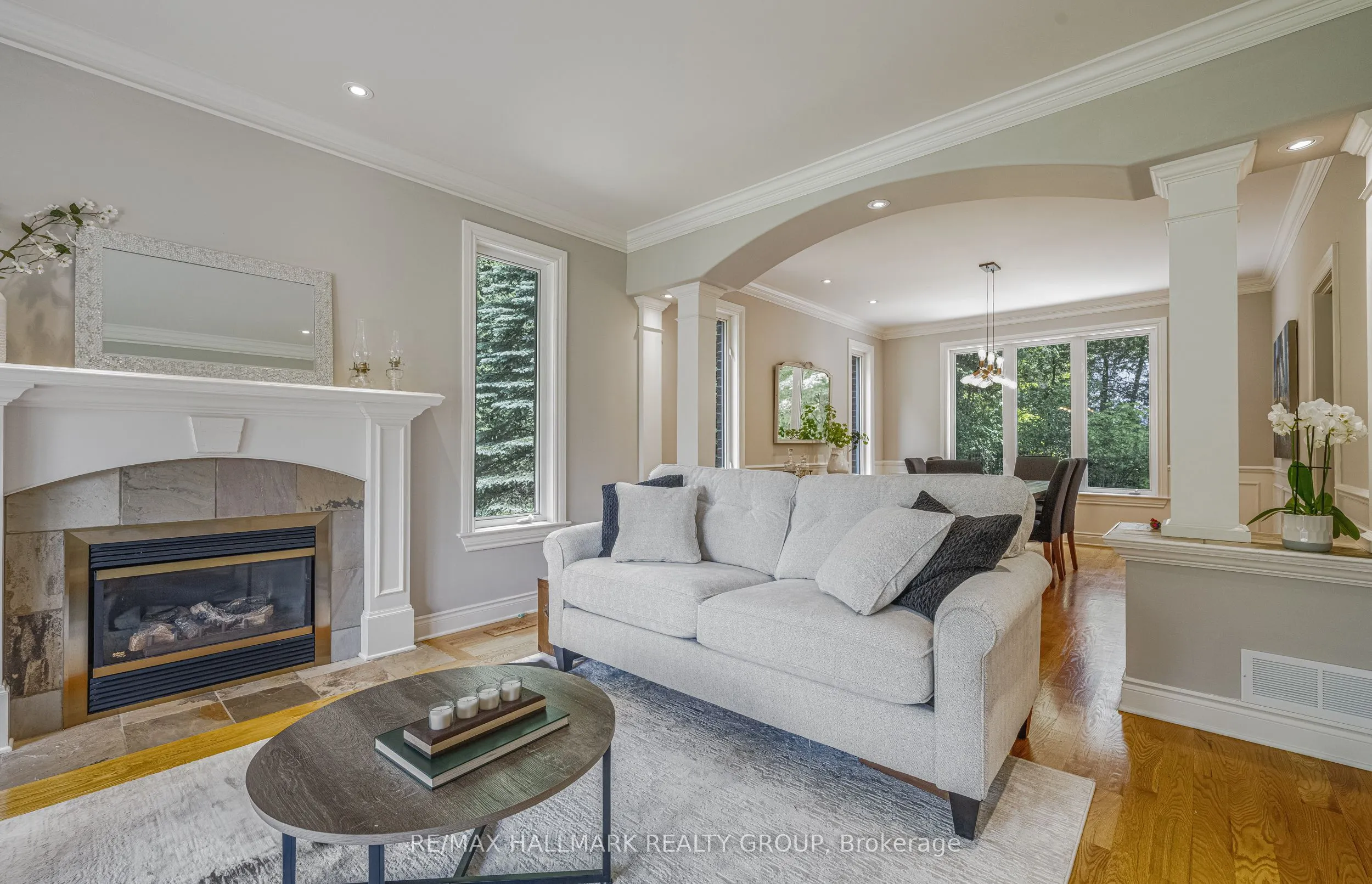 1431 Duchess Crescent