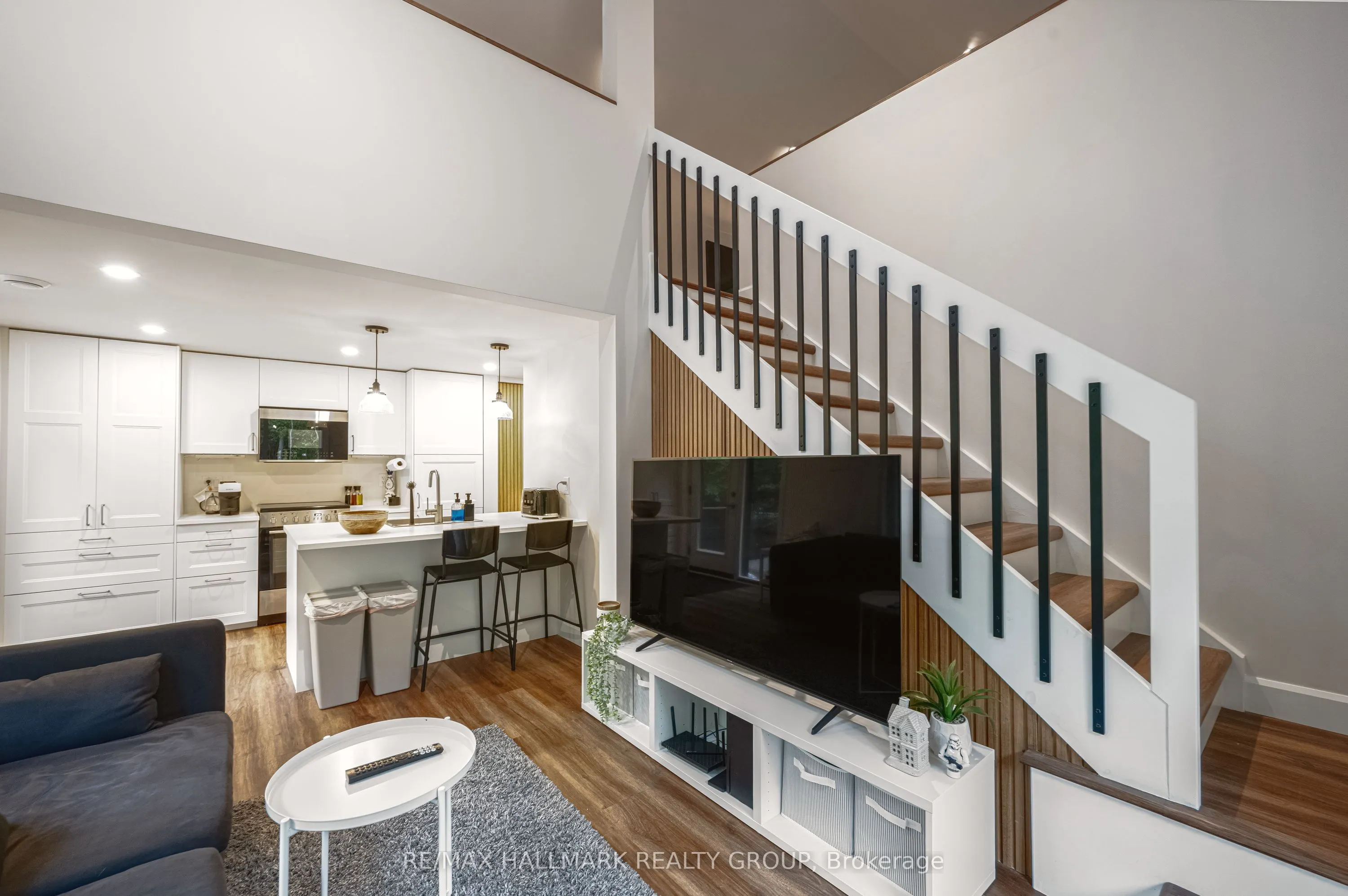 1431 Duchess Crescent