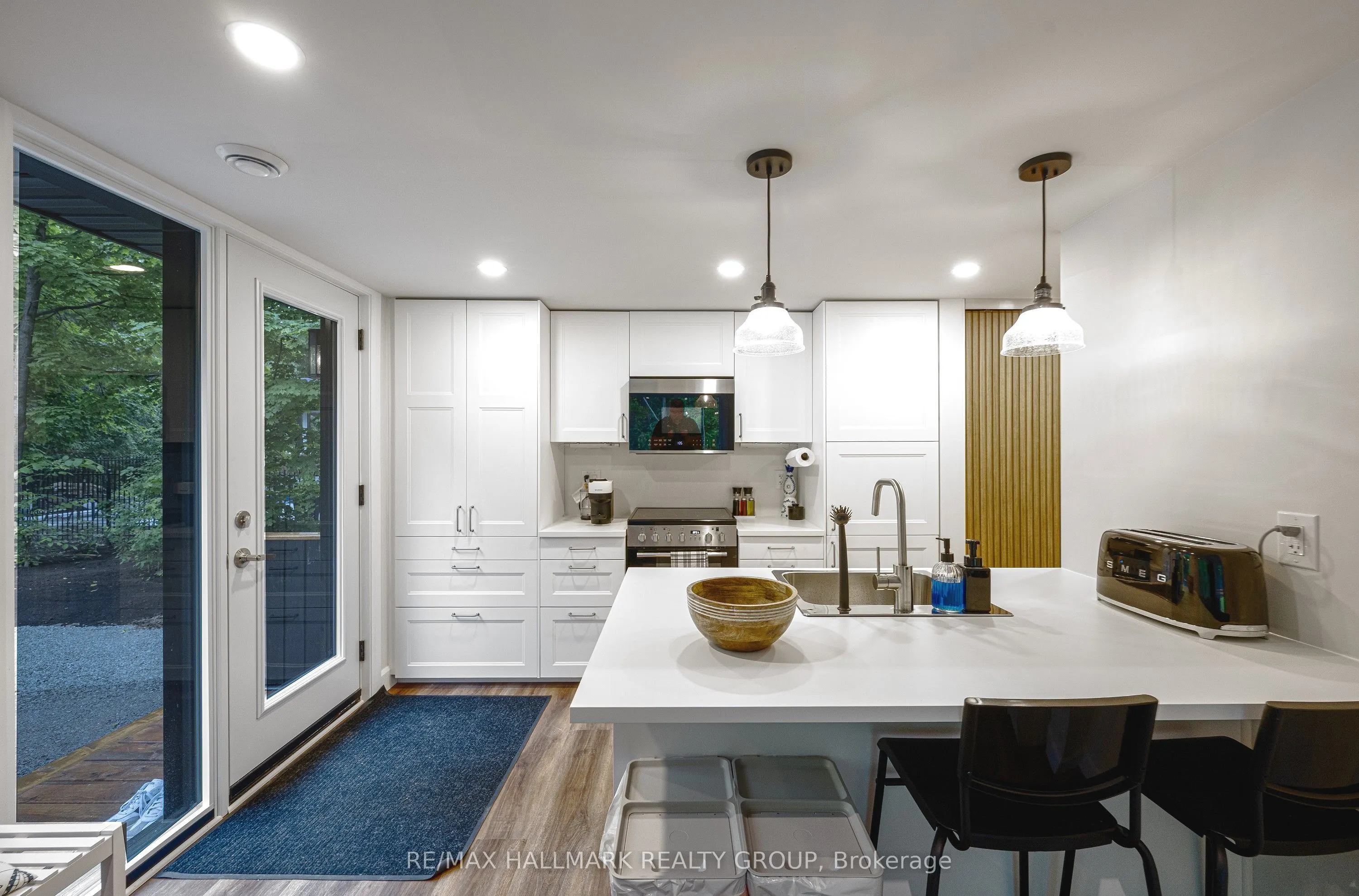 1431 Duchess Crescent