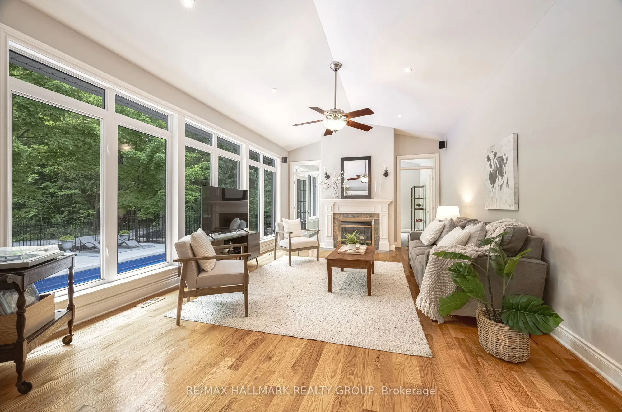 1431 Duchess Crescent