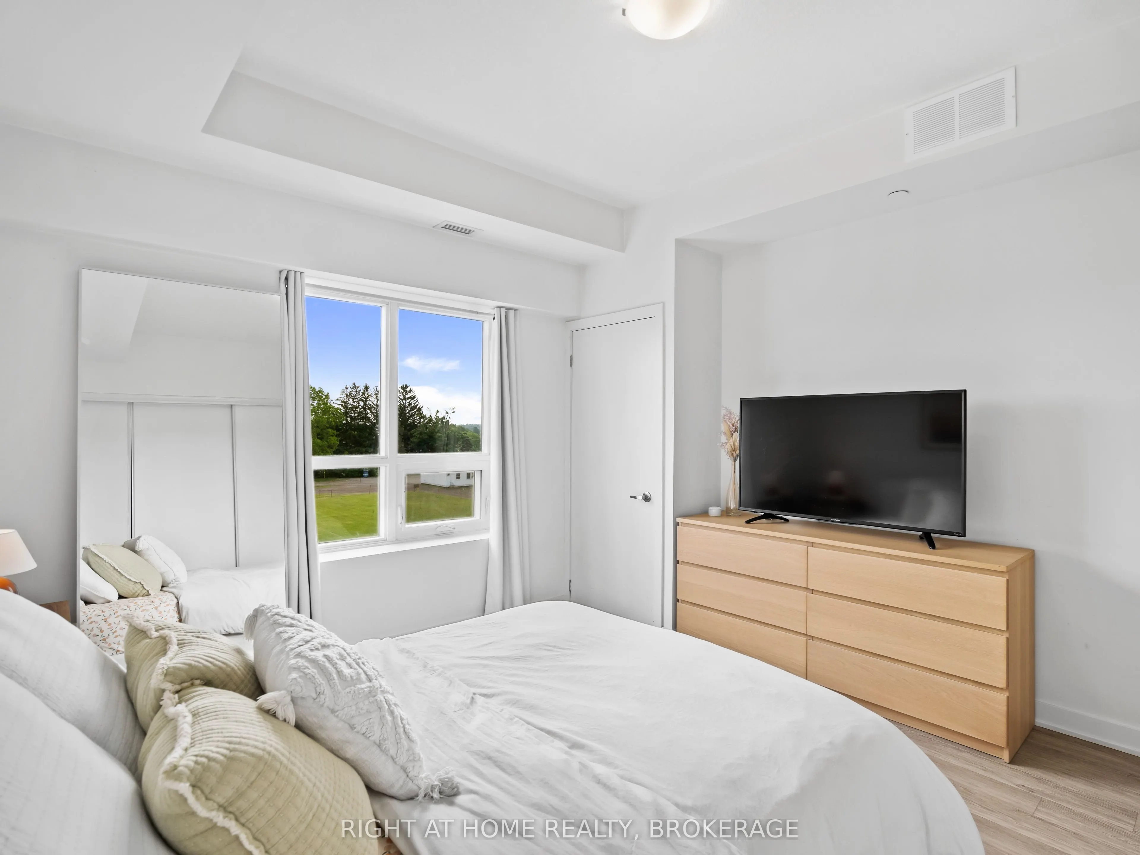16 Markle Crescent, #503