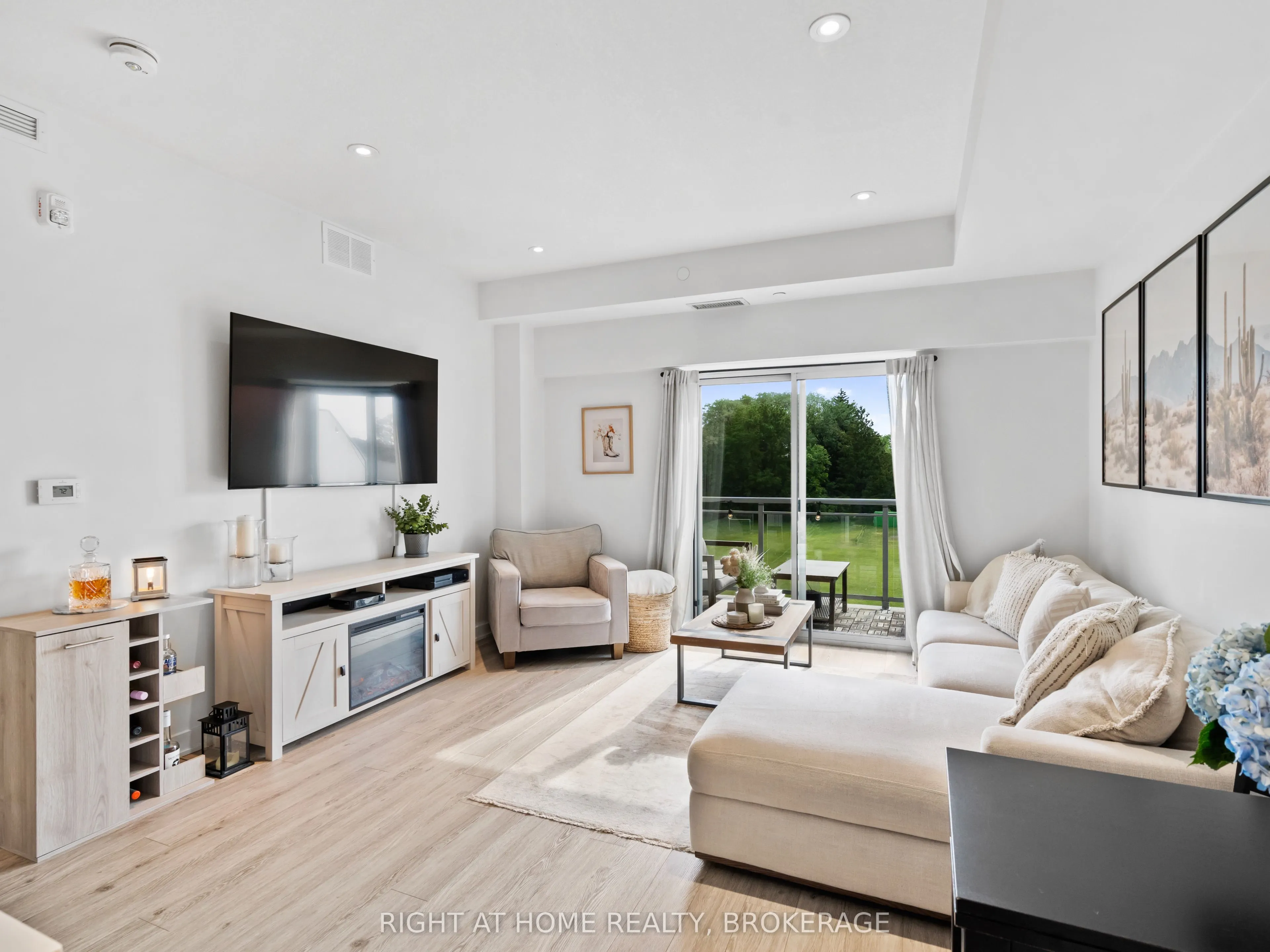 16 Markle Crescent, #503