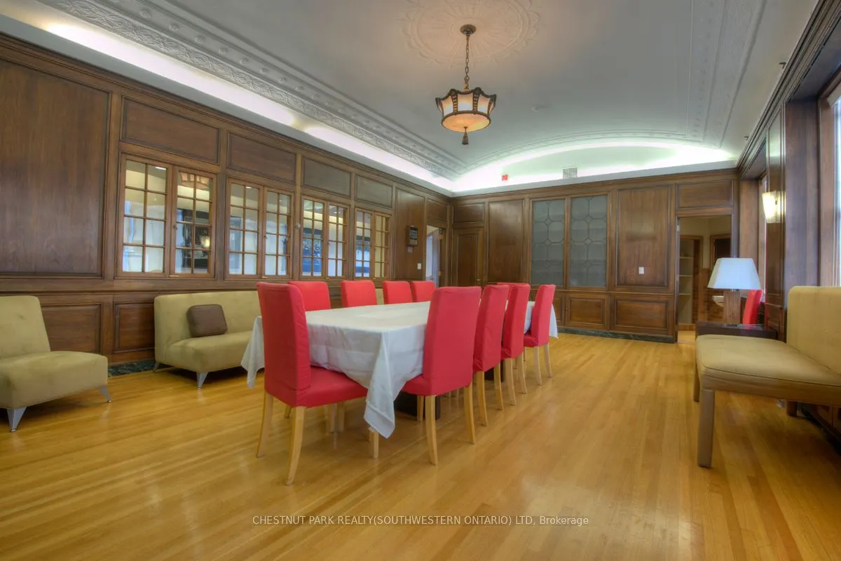 404 King Street W, #524