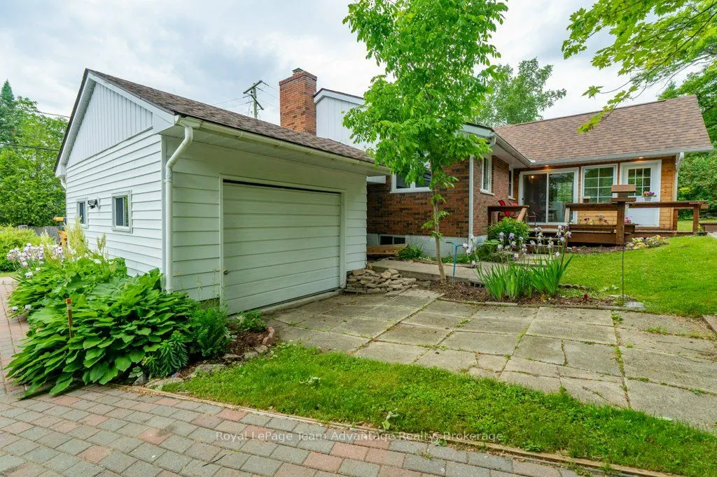 1 Victoria Avenue