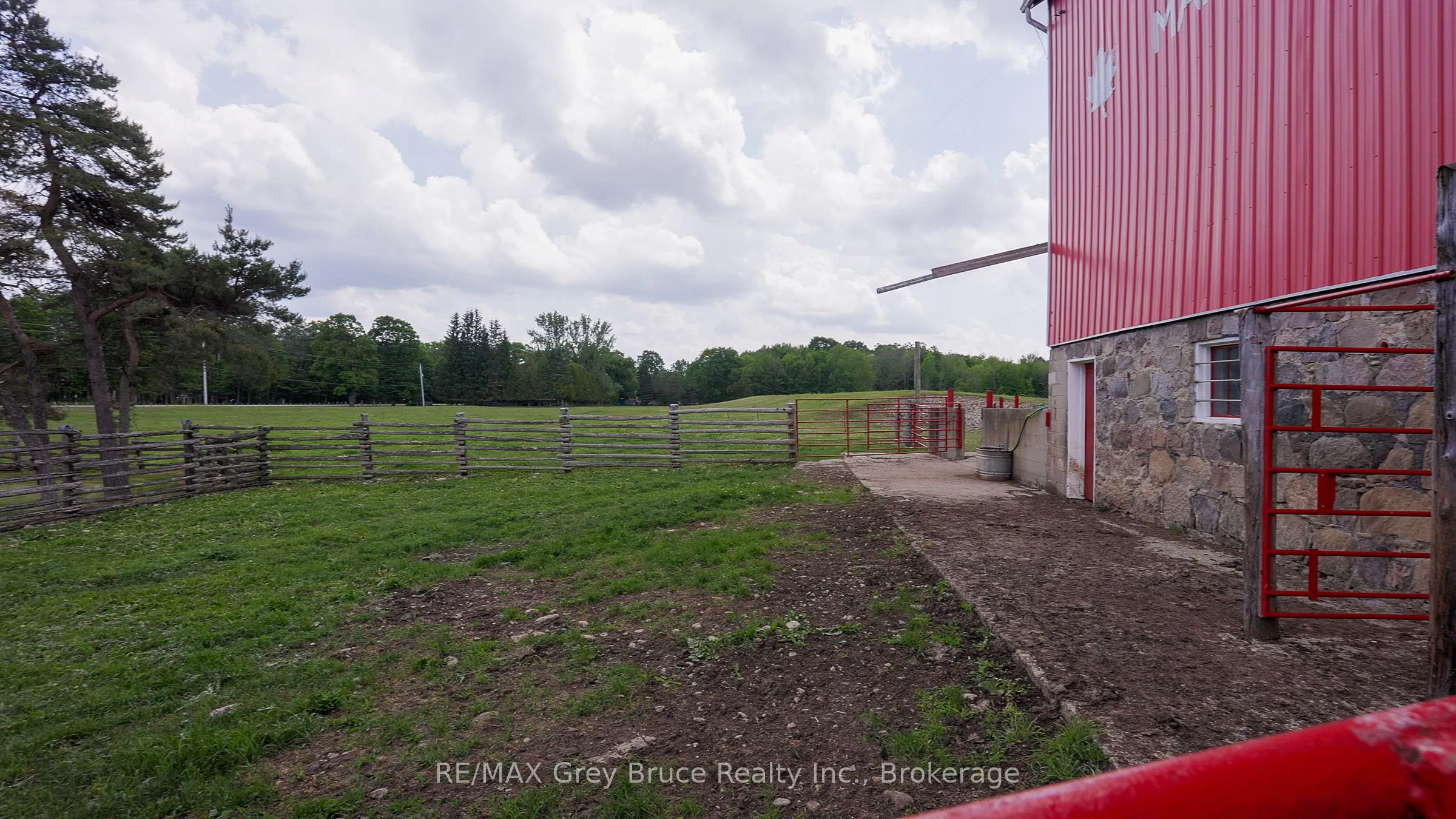319144 Grey Road 1