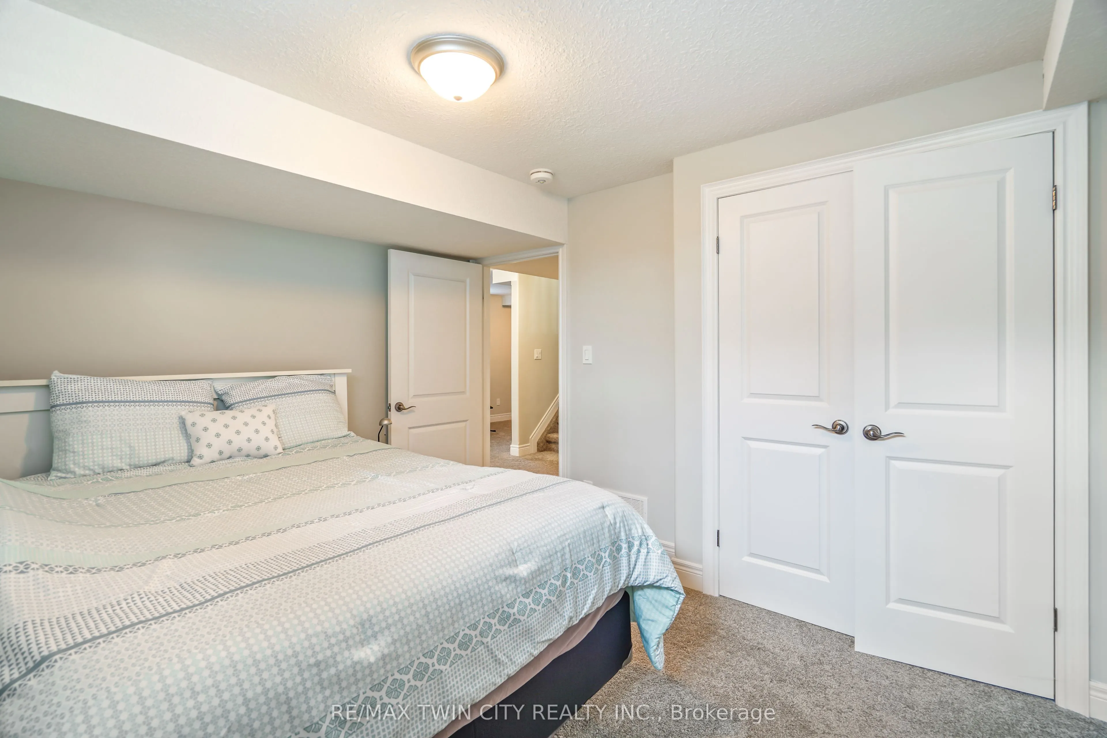 194 Donly Drive S, #13